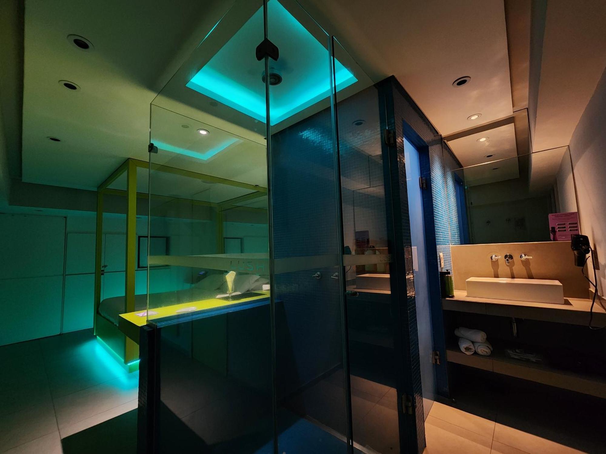Standard Suite