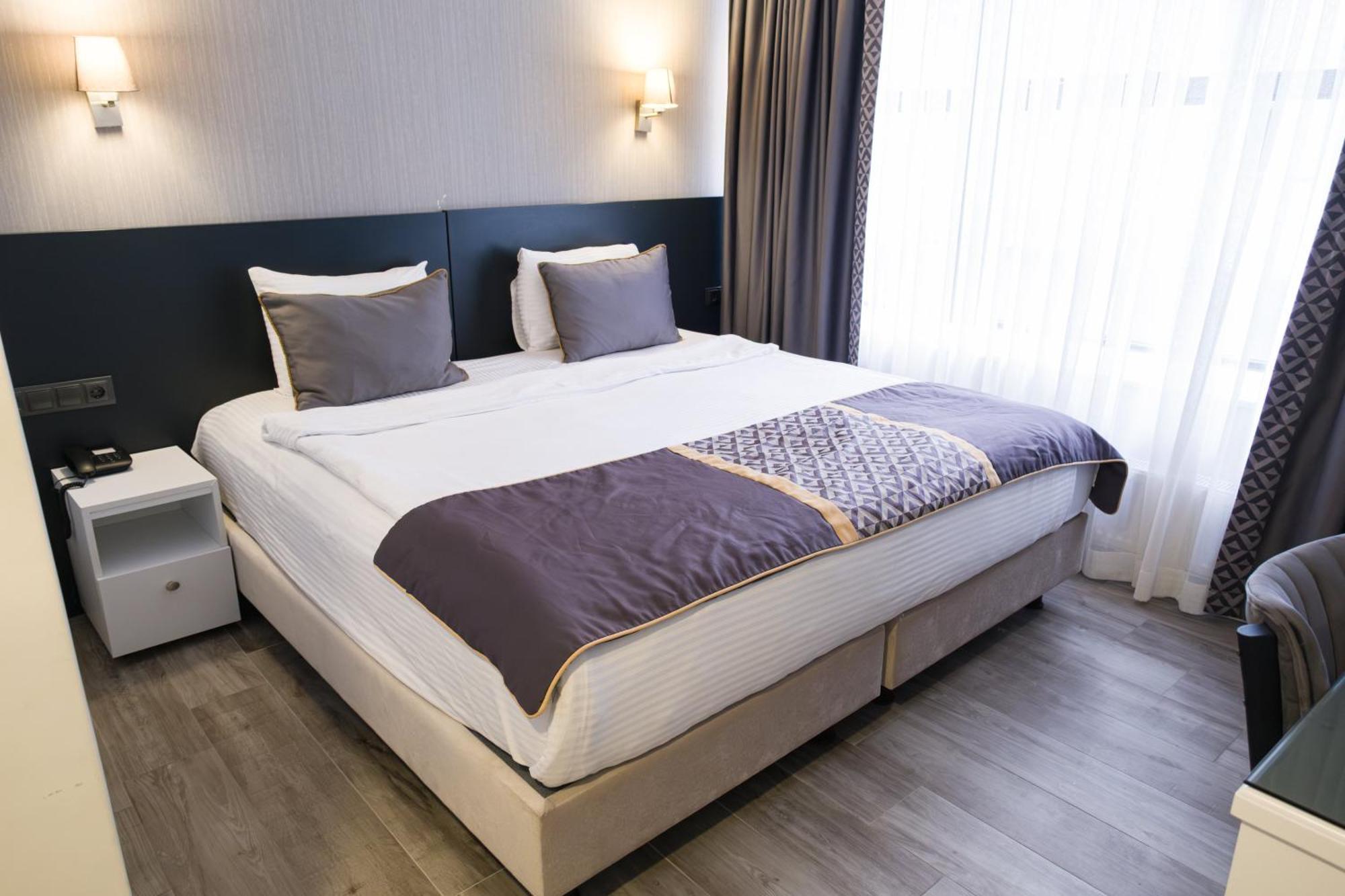 Superior Deluxe Double or Twin Room