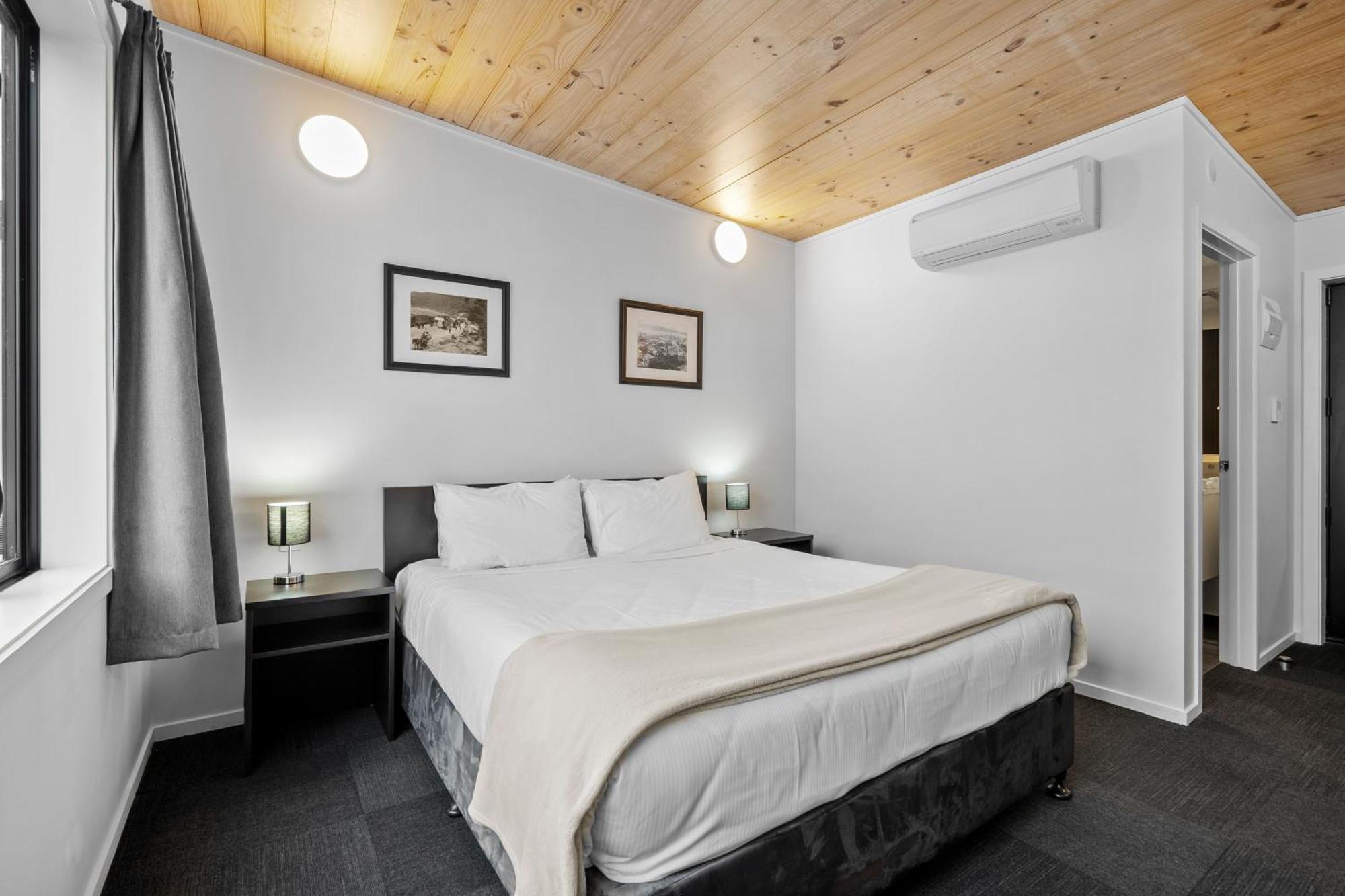Studio Double Suite