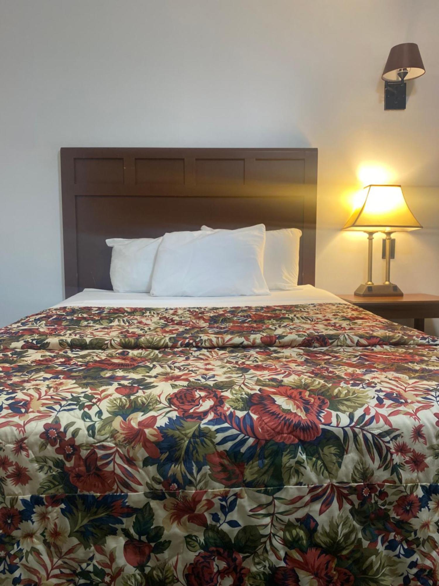 Deluxe Double Room,1699115199:JPEG