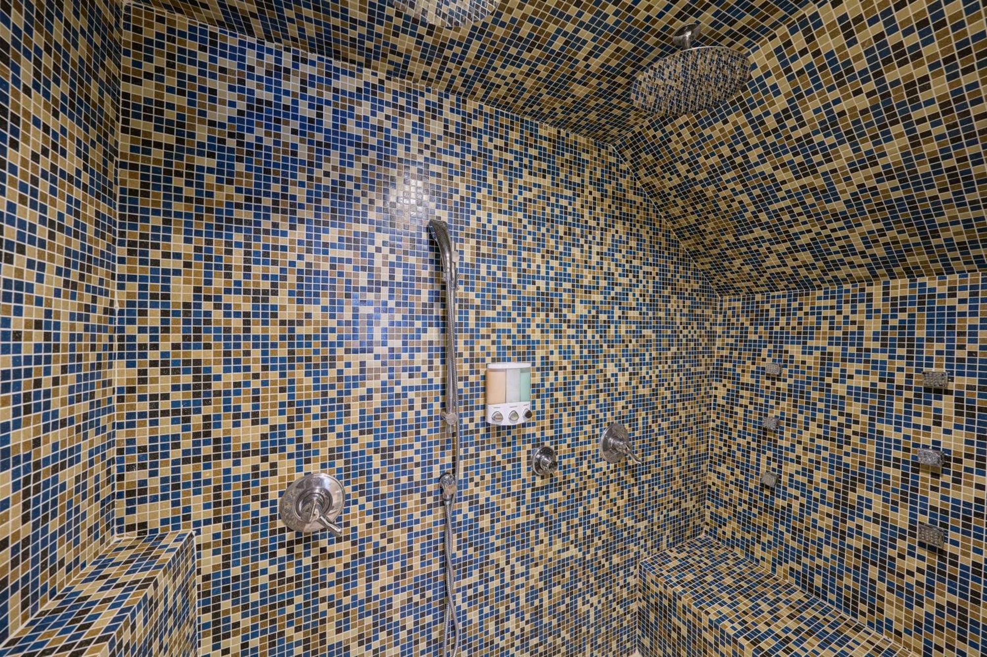 Captain's Room