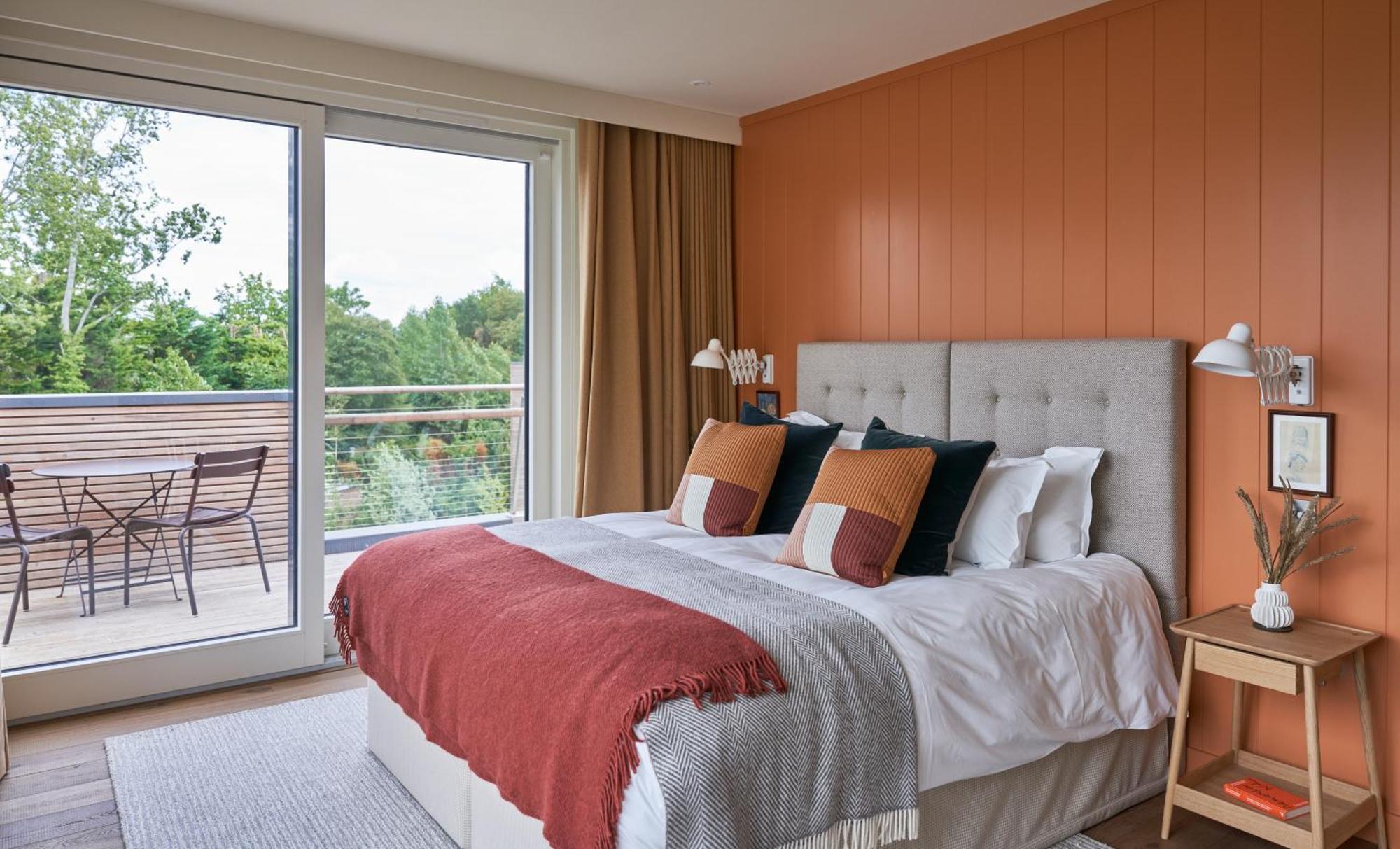 King Room Garden View
