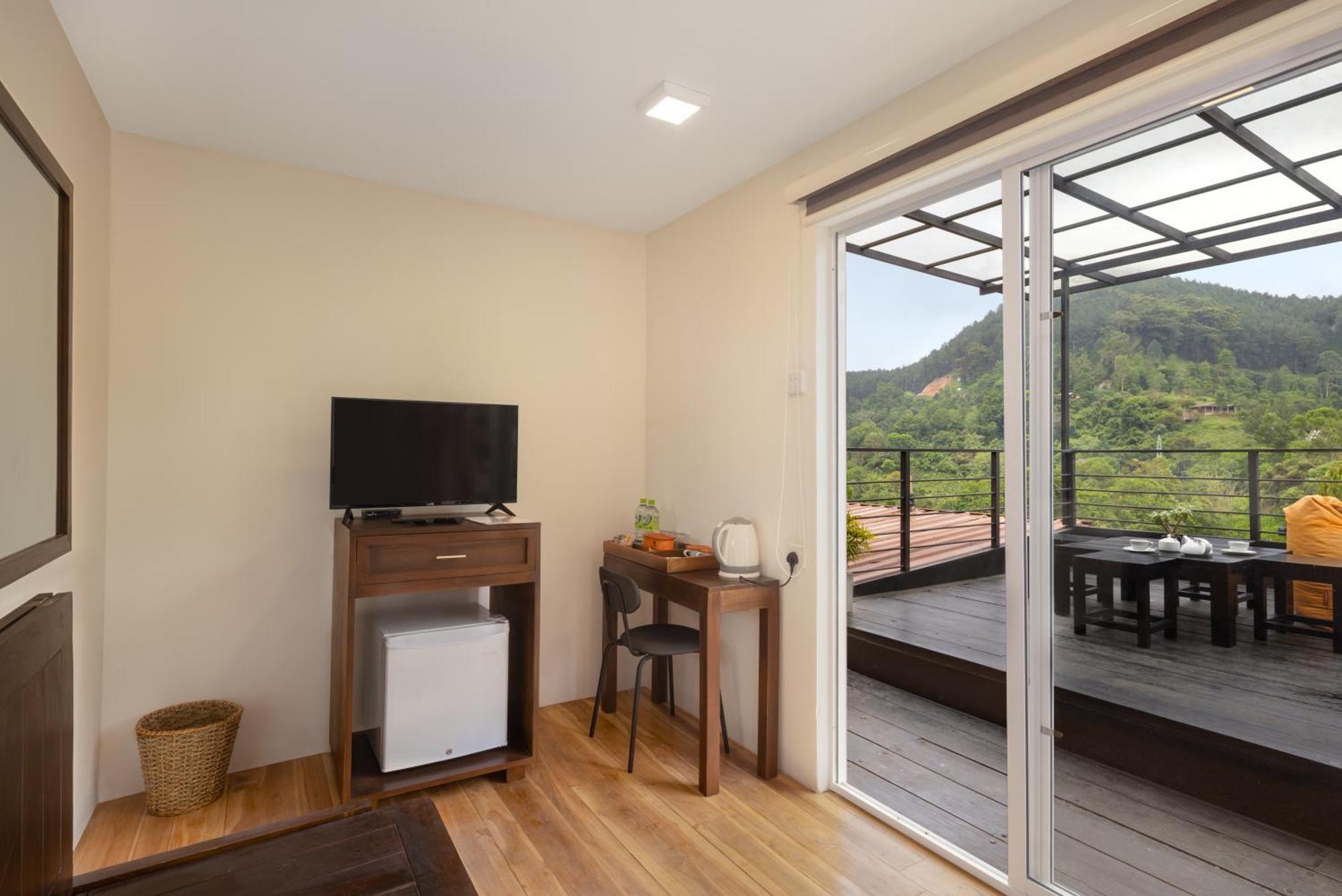 Double Room Mountain View