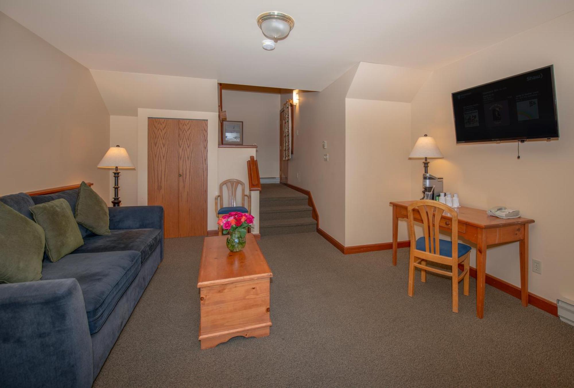 Garden View Executive Loft
