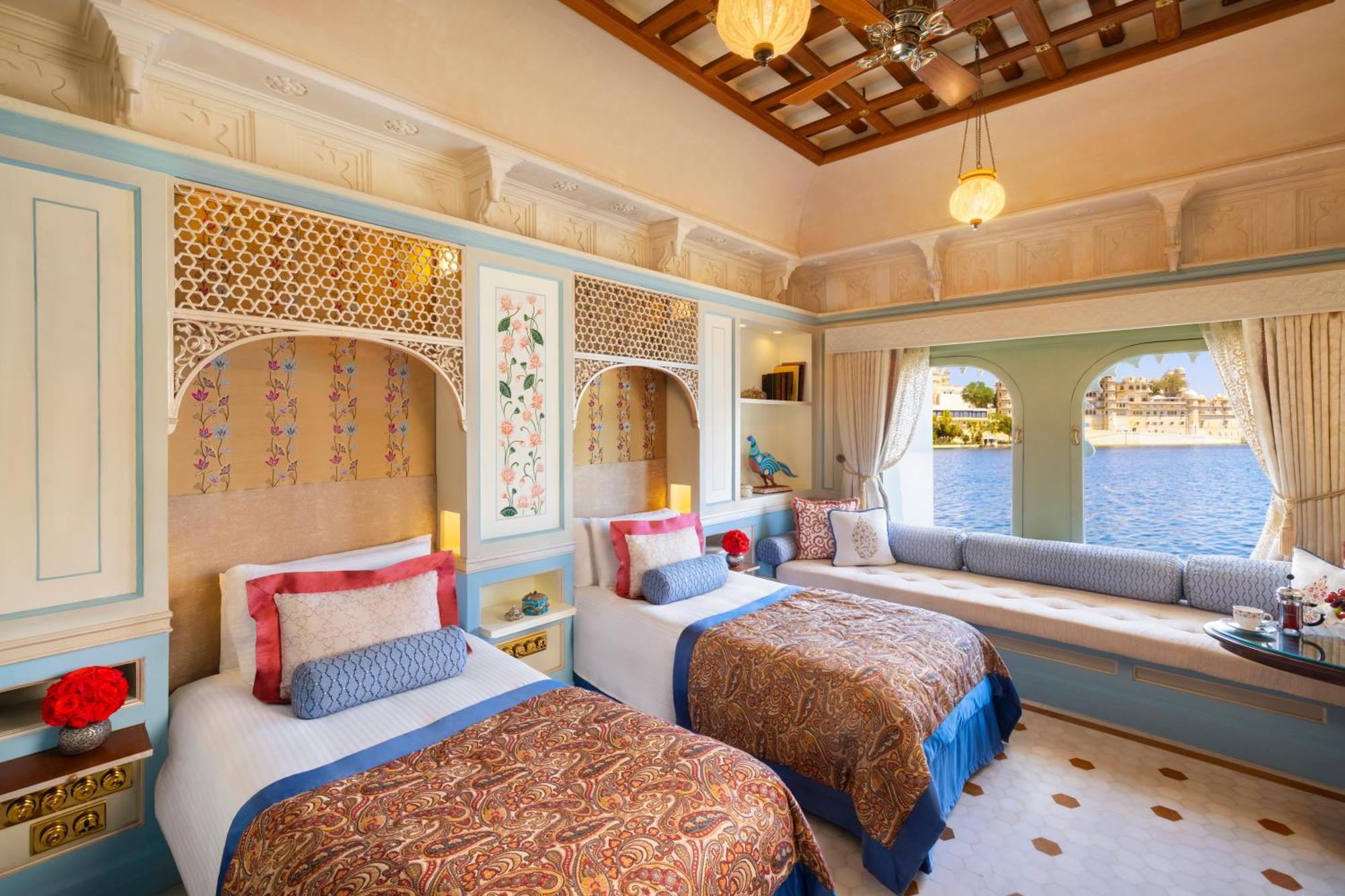 Palace Twin Room Lake View
