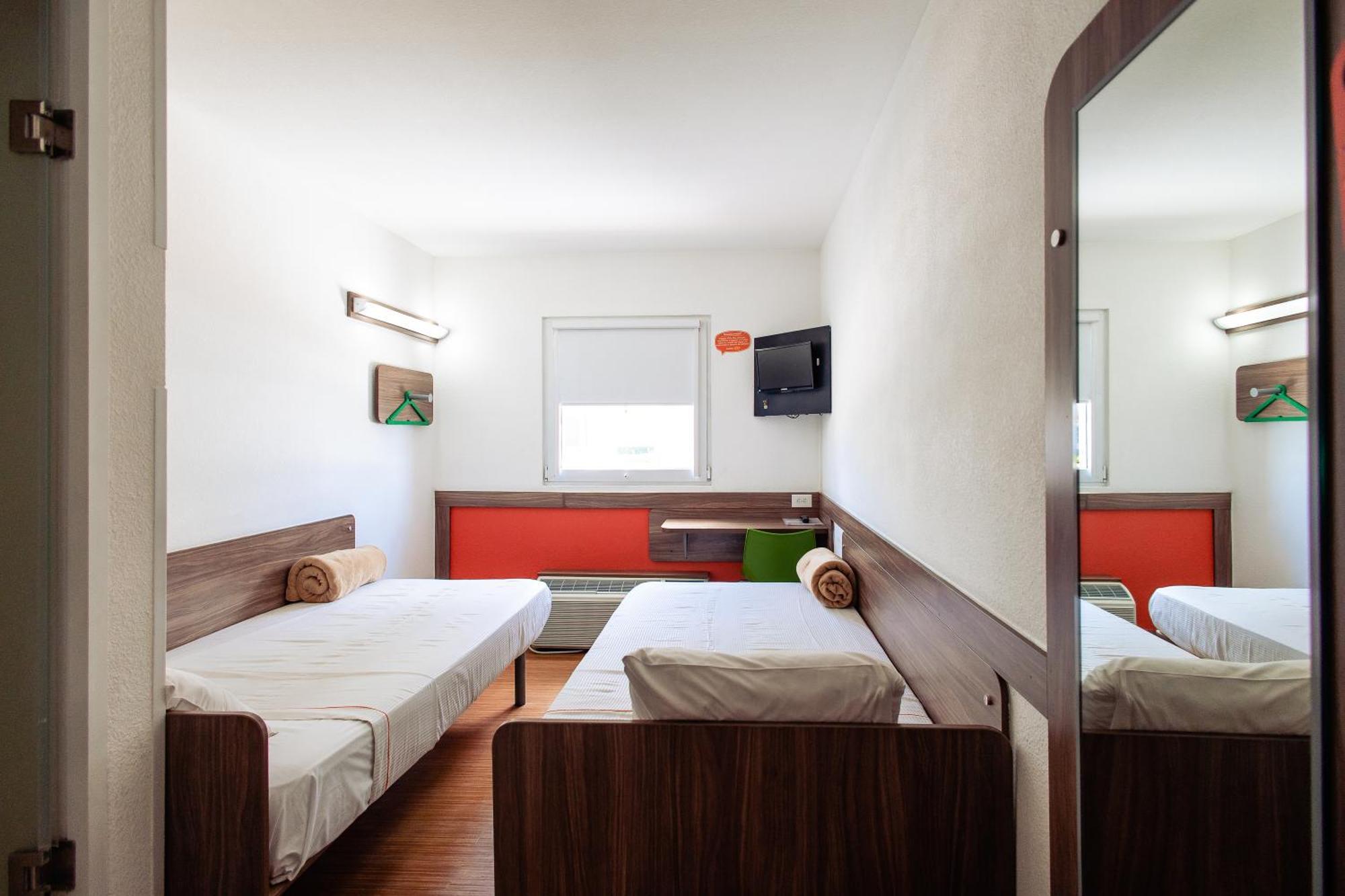 Standard Double Room,1703591022:JPEG