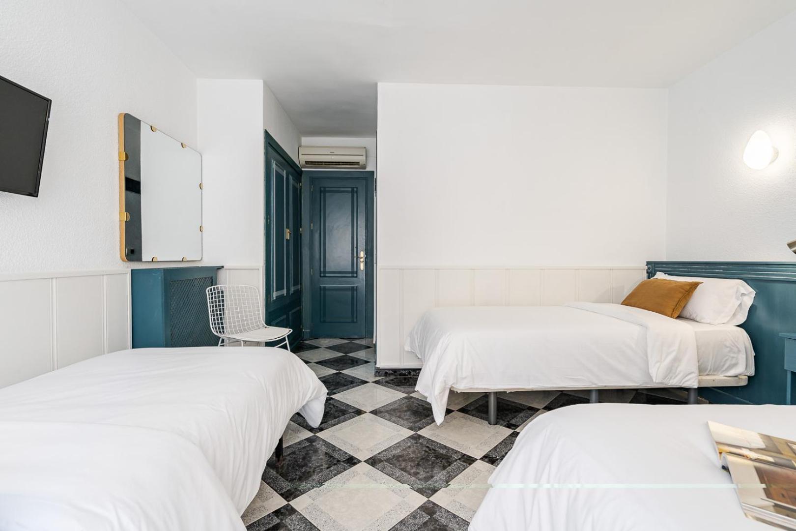 Triple Room