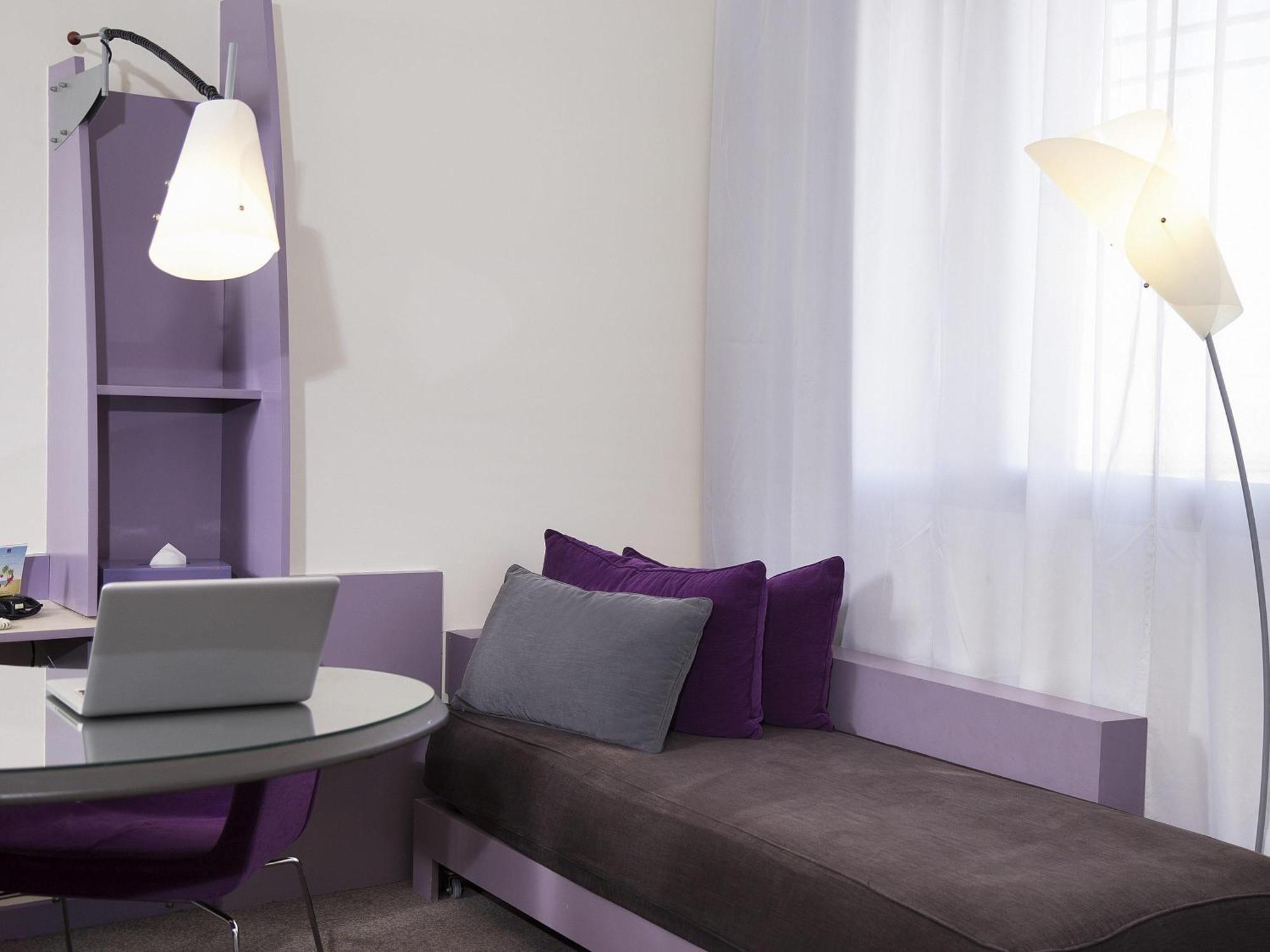 Superior Twin Room Sofa