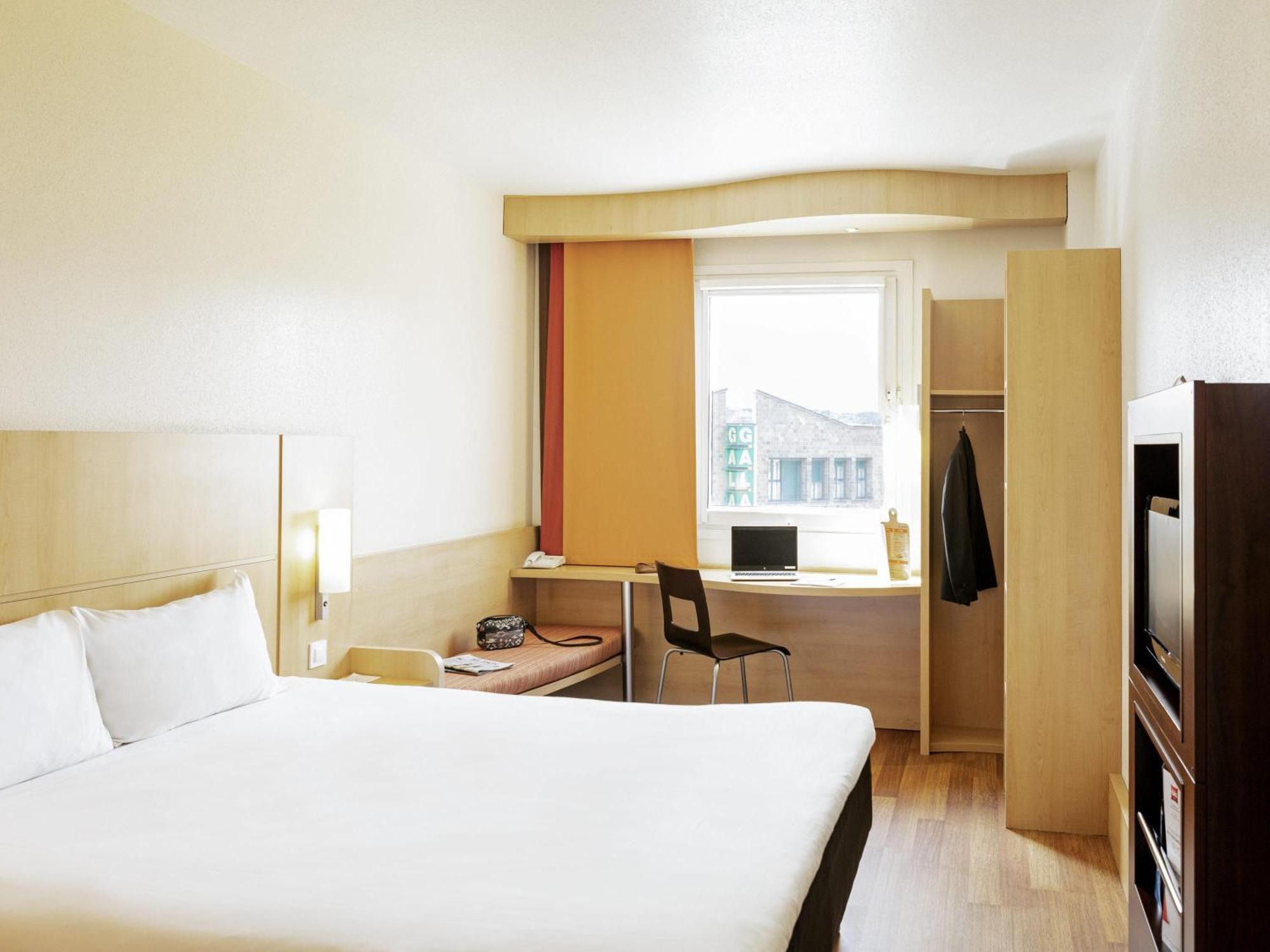 Quarto Duplo Standard