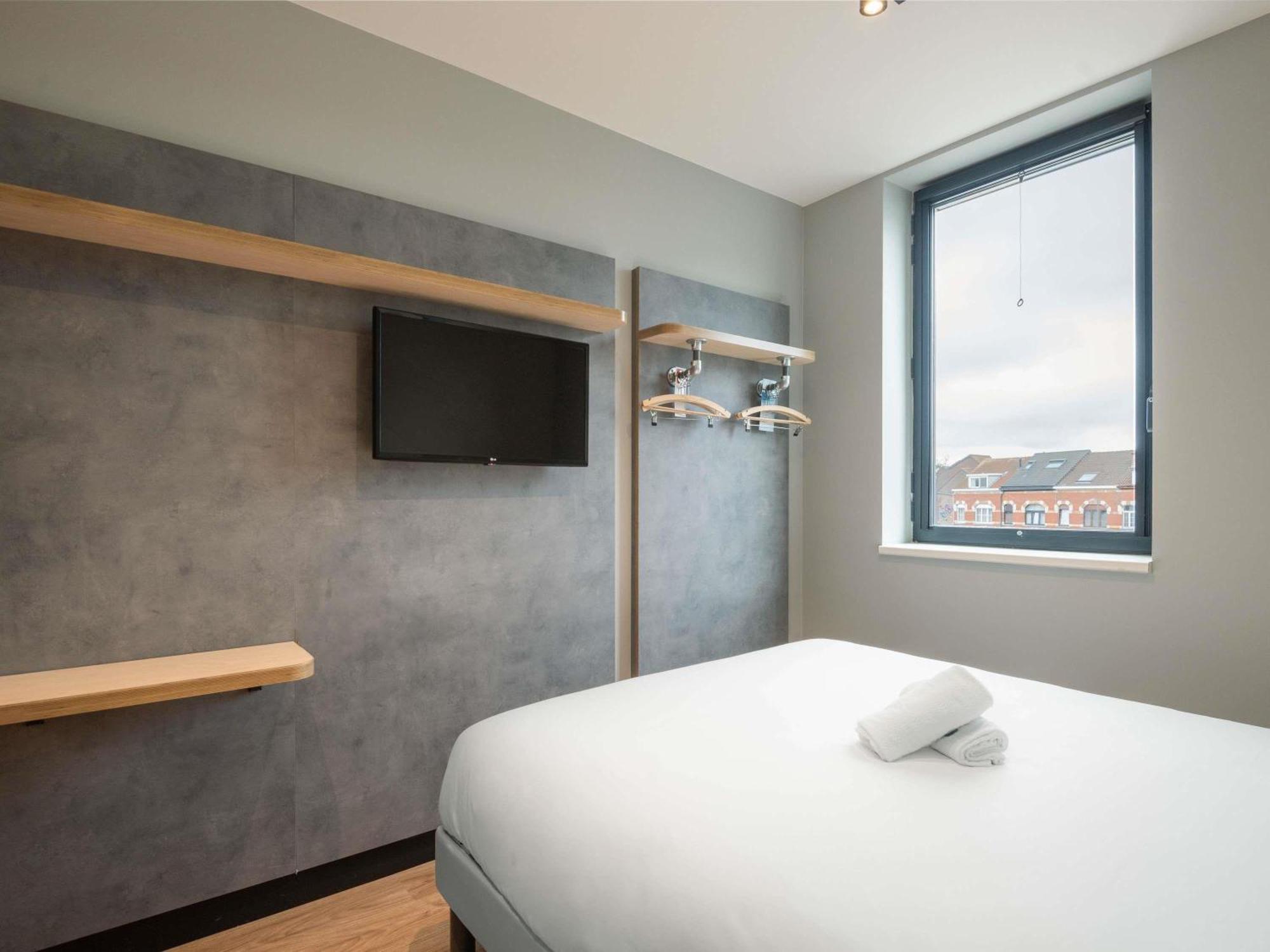 Triple Room One Double Bed One Bunk Bed