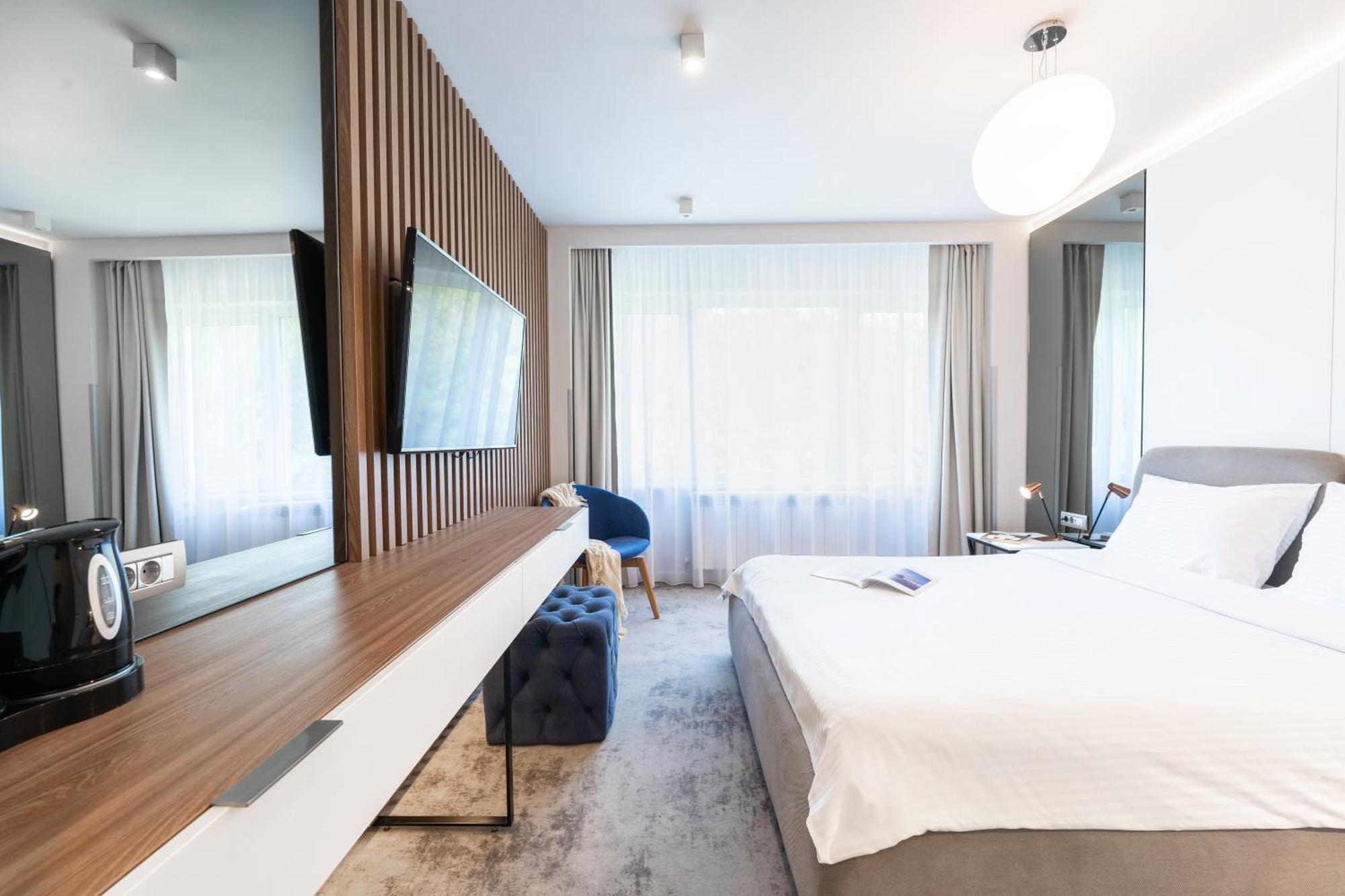 Deluxe Double Room Spa Access