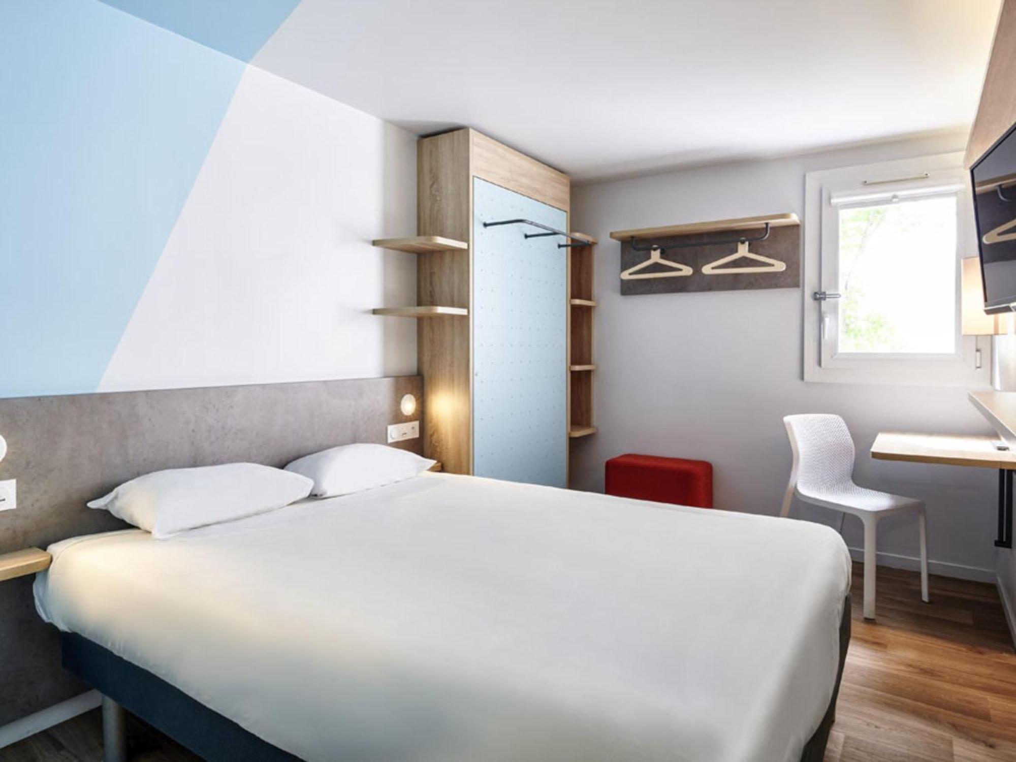 Triple Room 1 Double bed 1 Single Bed