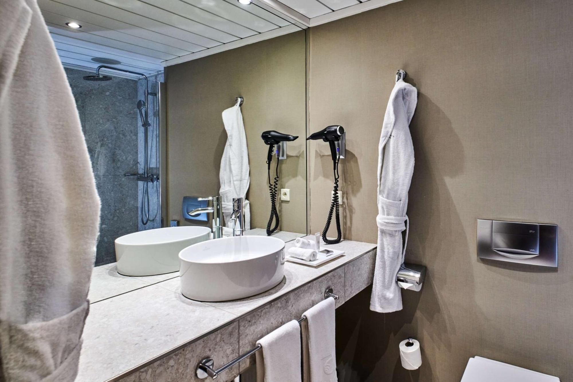 Superior Double or Twin Room Extra Bed