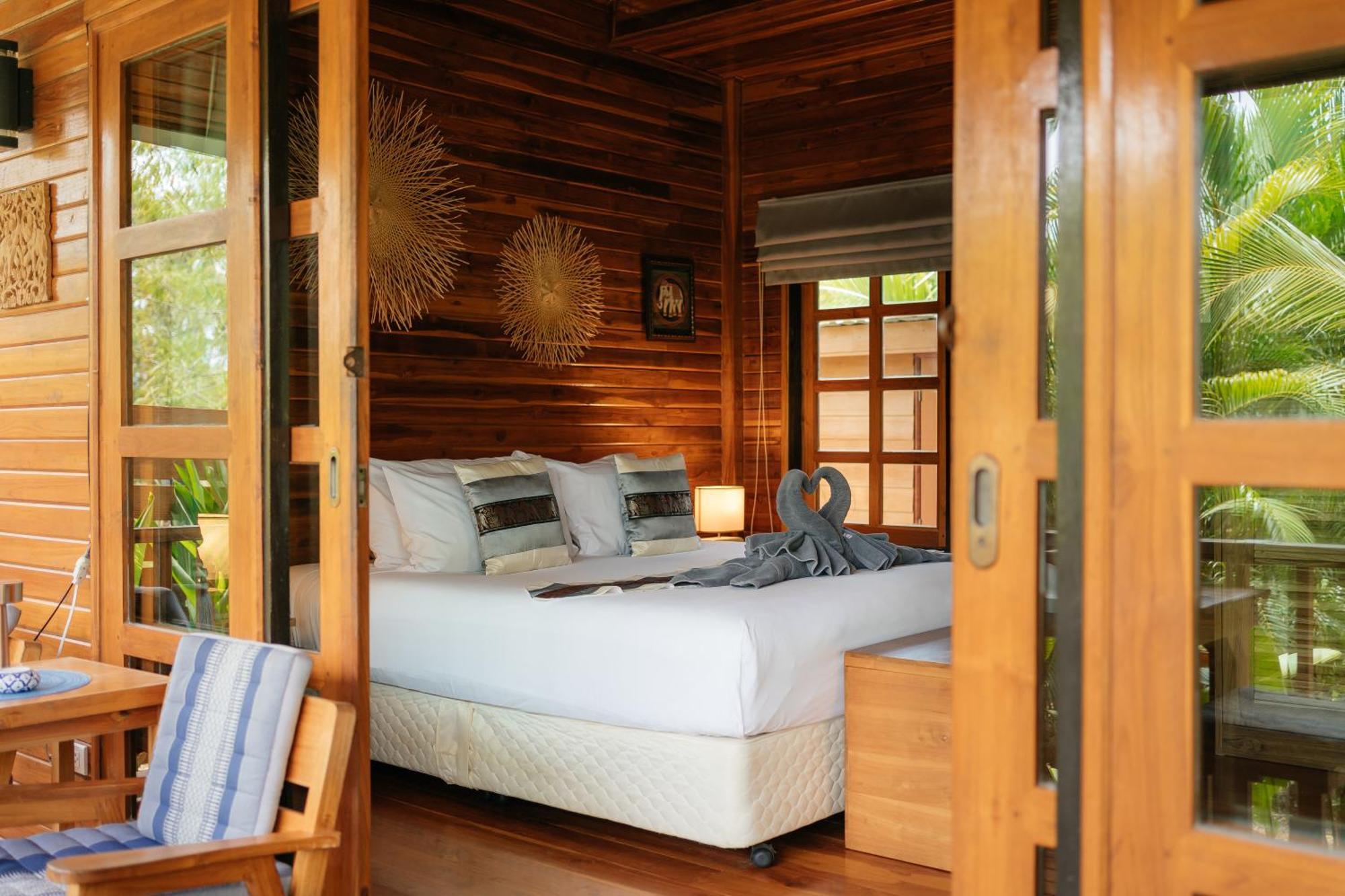 One-Bedroom Bungalow