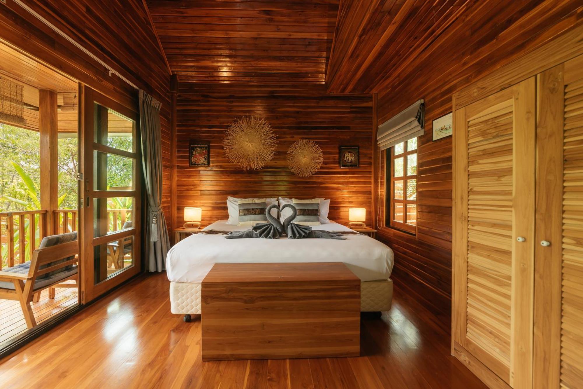 One-Bedroom Bungalow