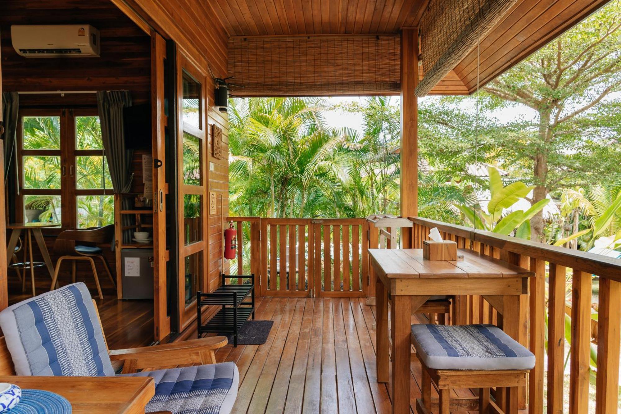 One-Bedroom Bungalow