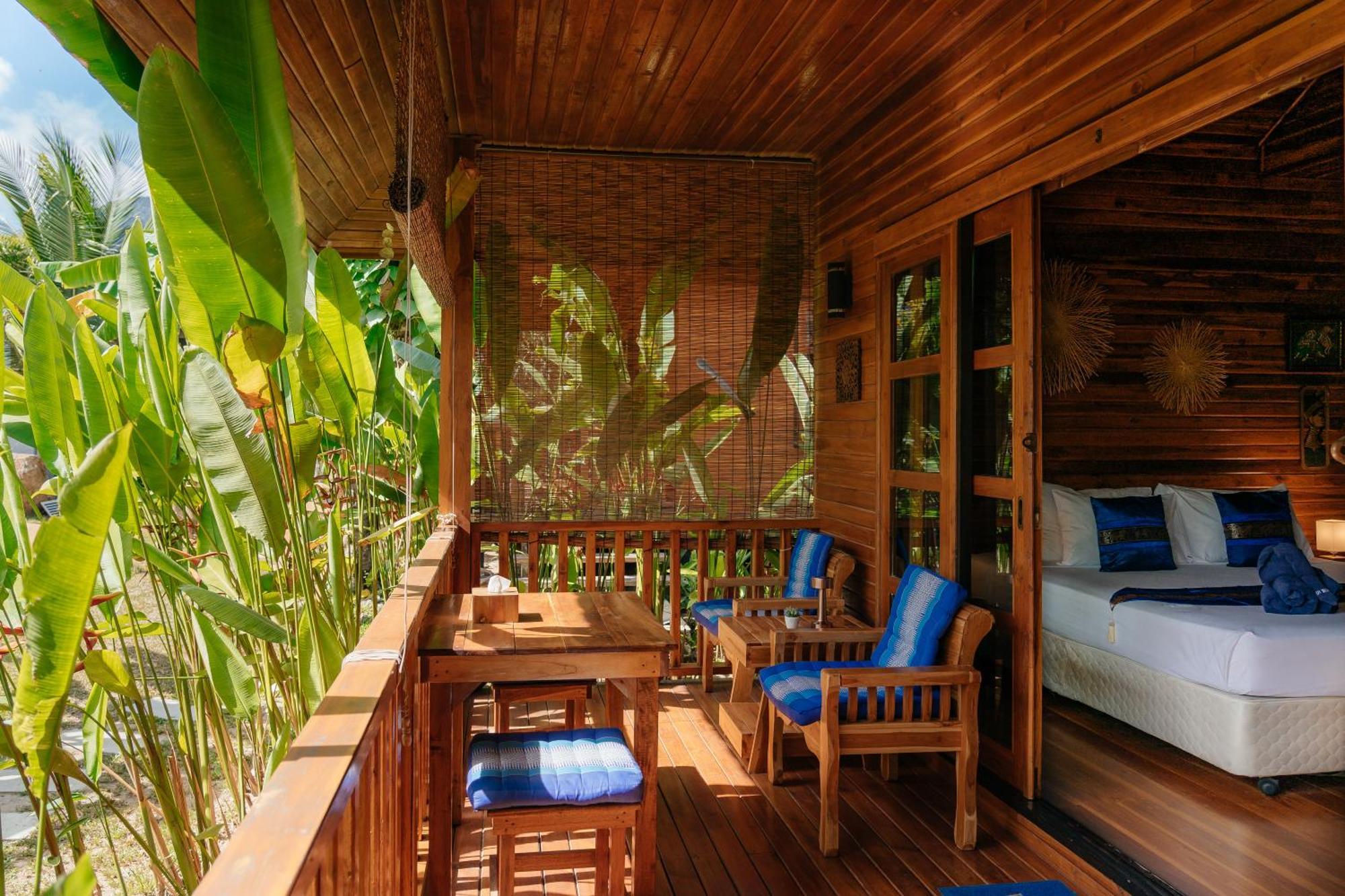 Deluxe Bungalow Garden View