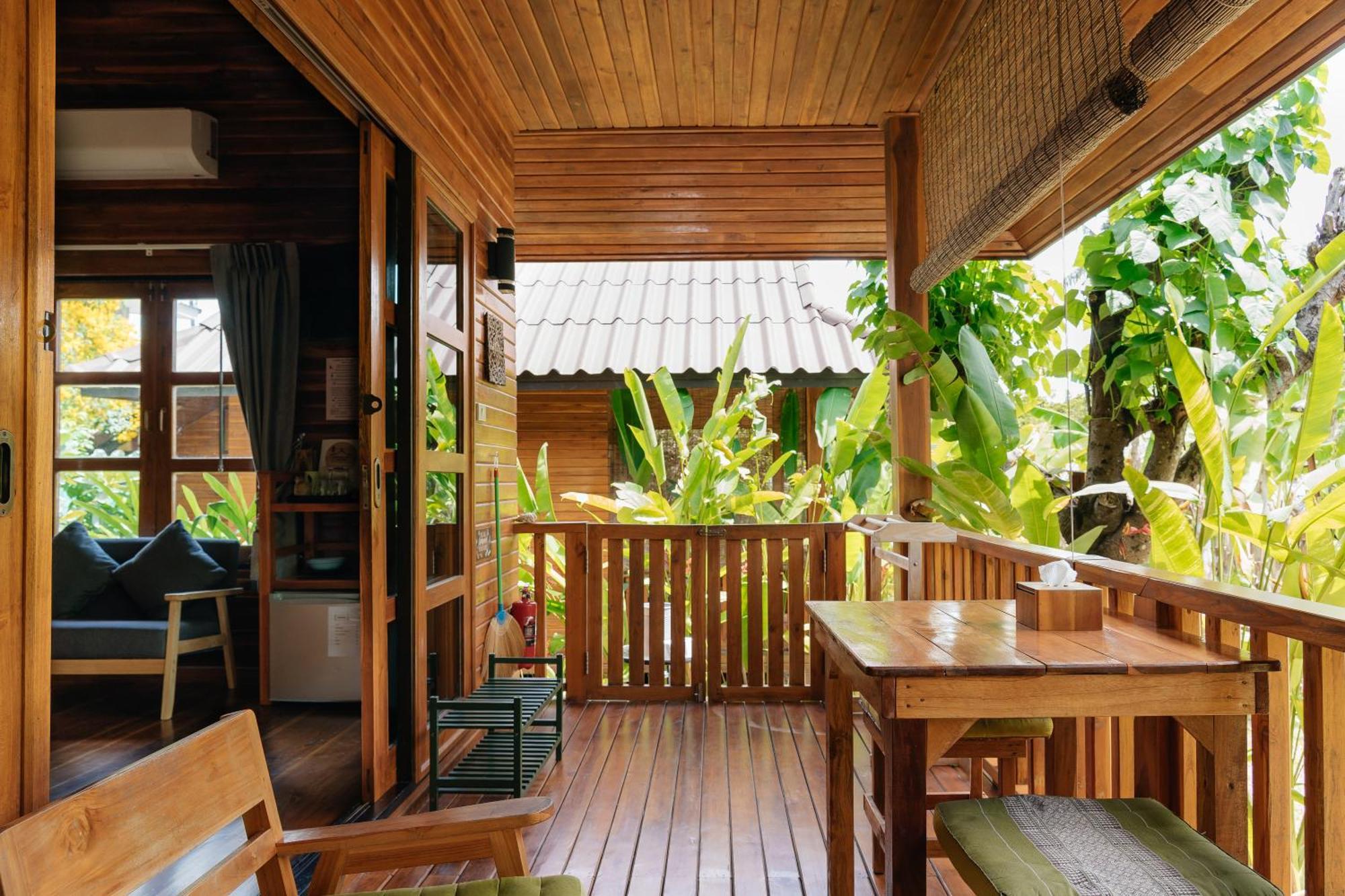 Deluxe Bungalow