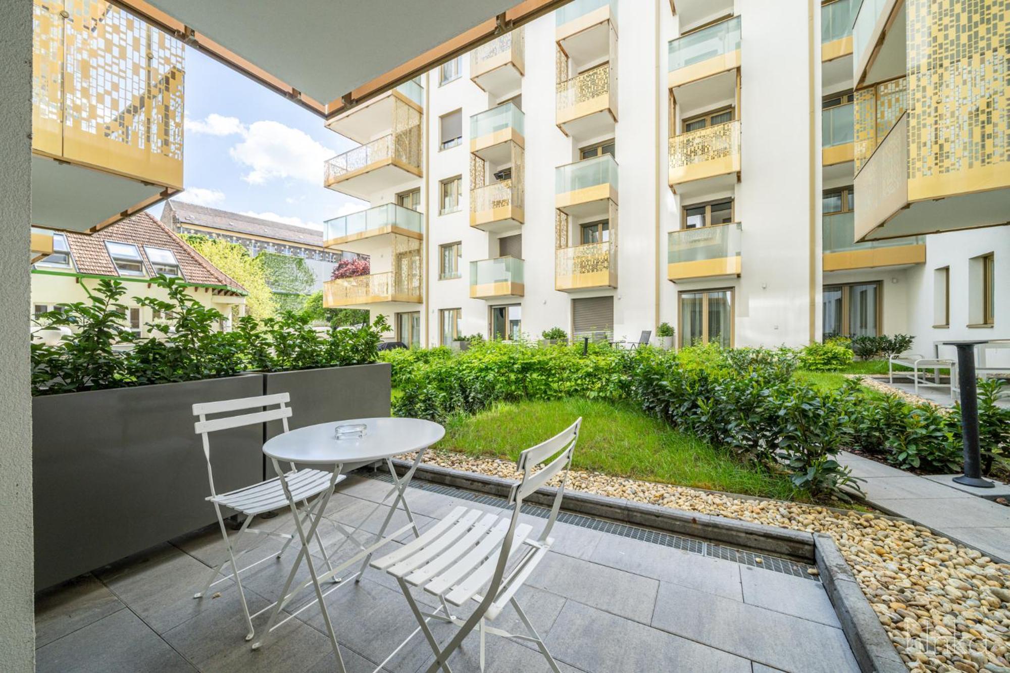One bedroom suite balcony