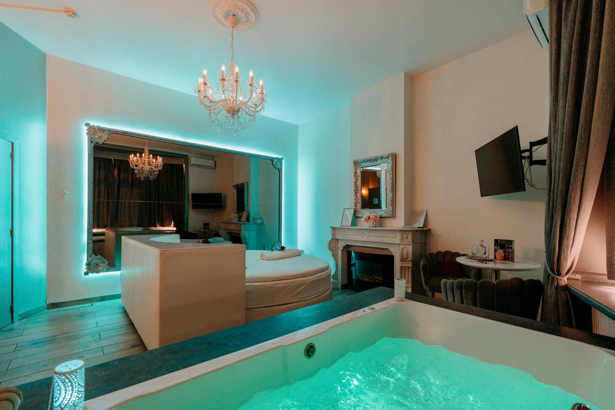Double Room Spa Bath