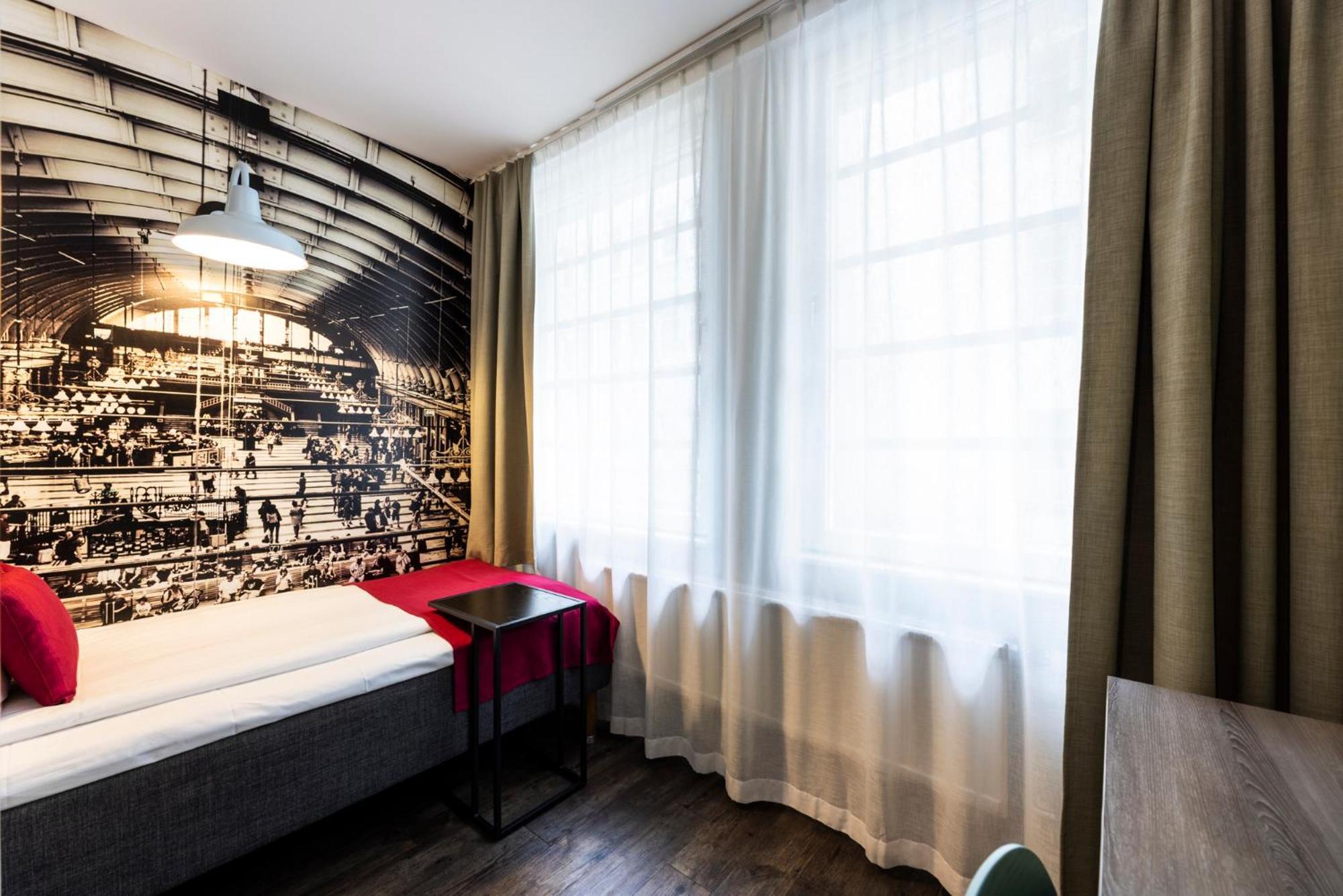 Classic Single Room