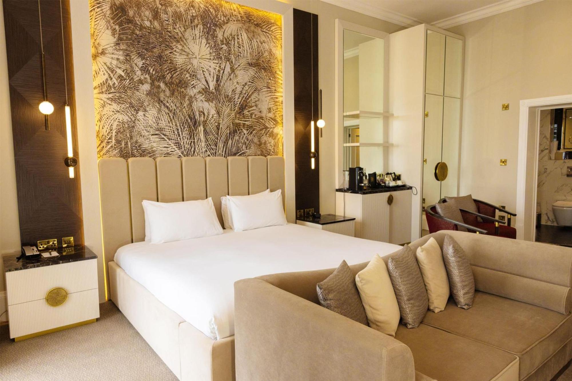 Junior Suite,1705610965:JPEG