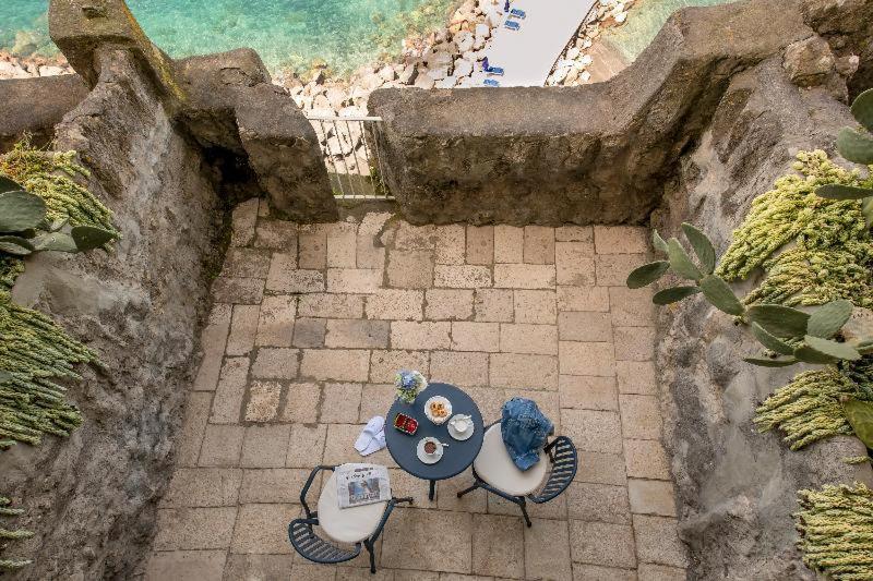 Deluxe Triple Room Sea View
