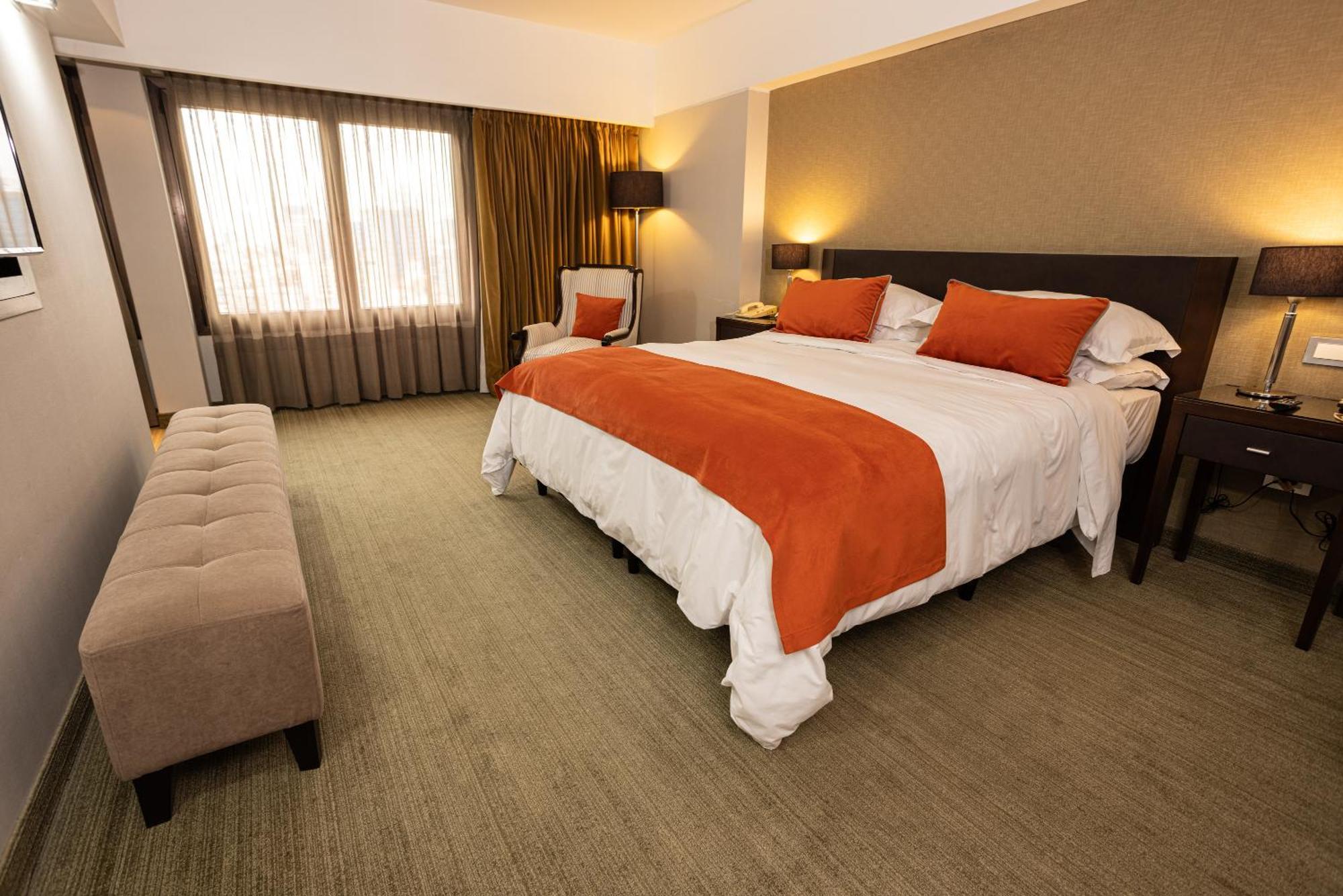 Presidential Suite, 1 King,1705989386:JPEG