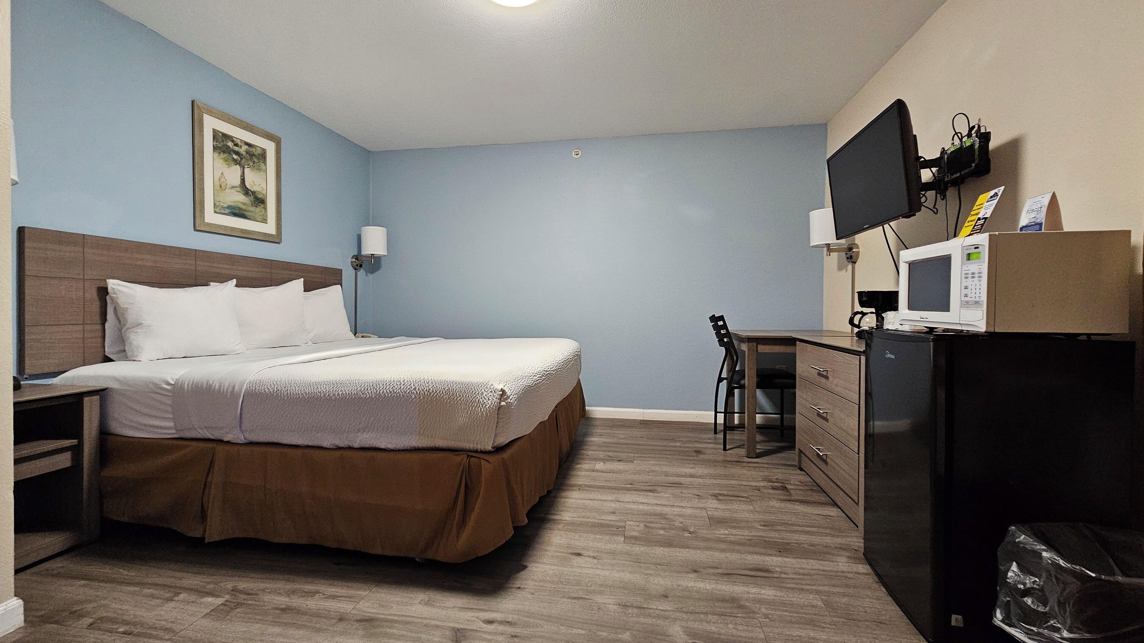 King Room Mobility Access or Non-Smoking