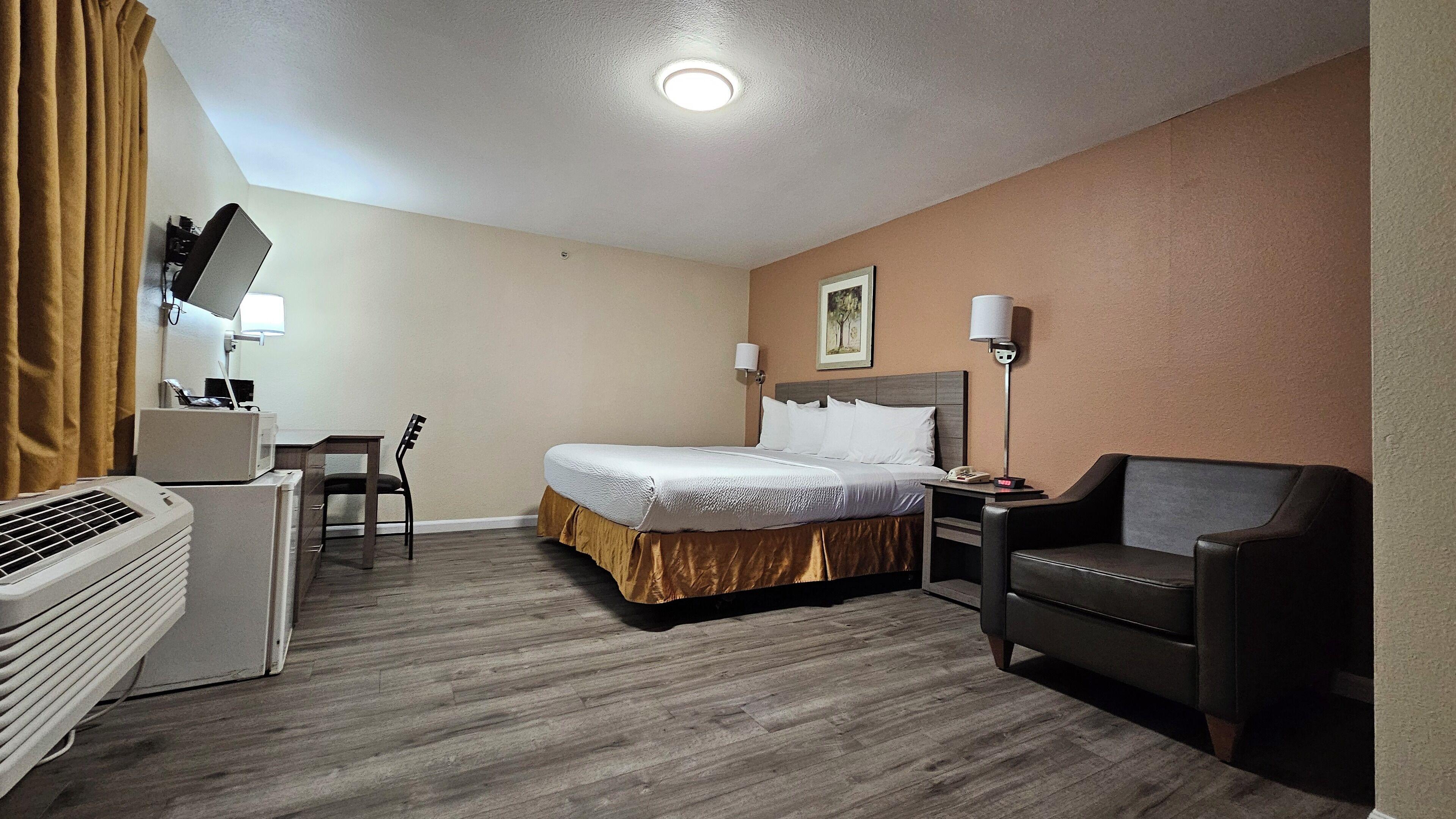 King Room Mobility Access or Non-Smoking