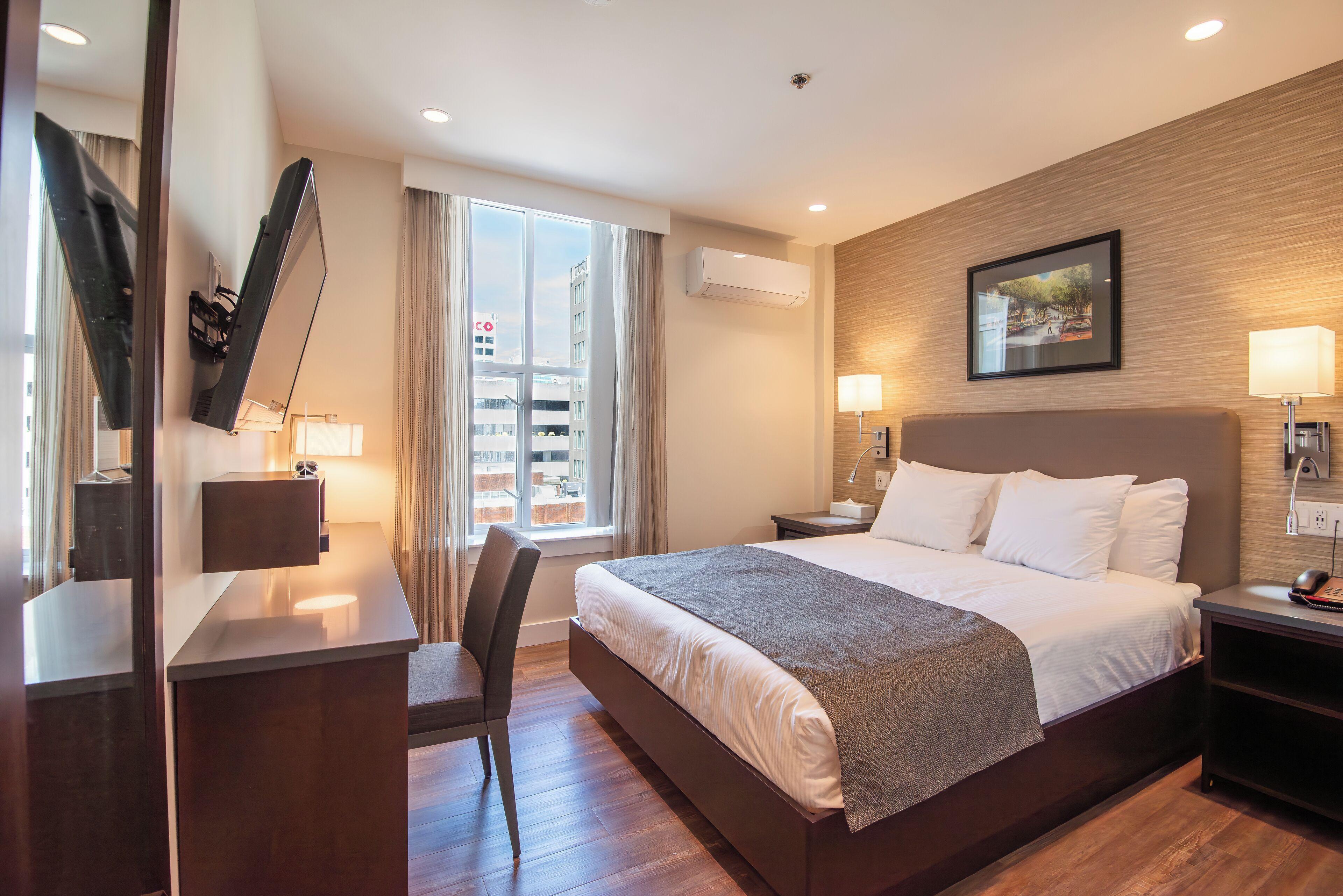 Queen room Newly Renovated