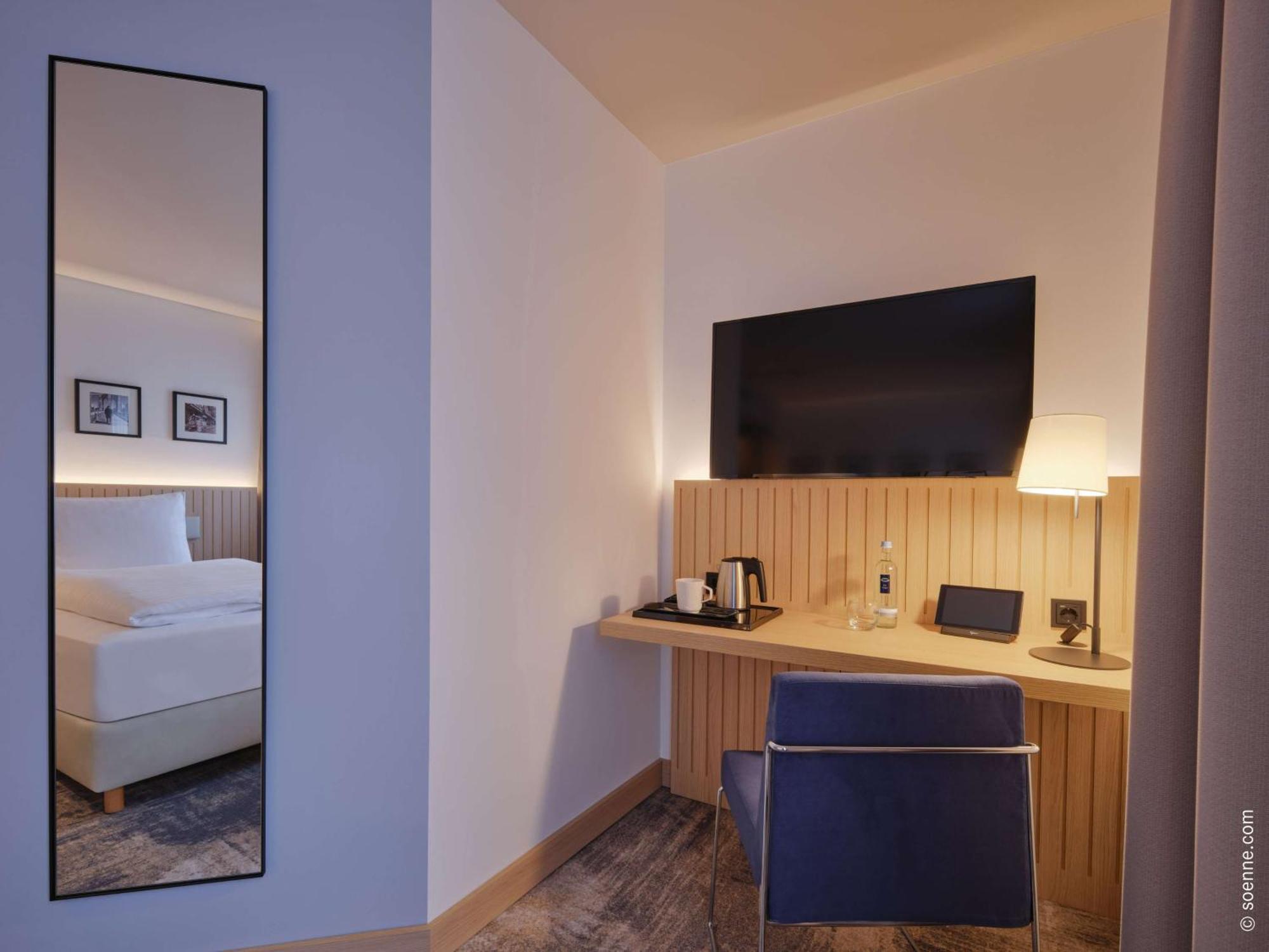 Standard King Room