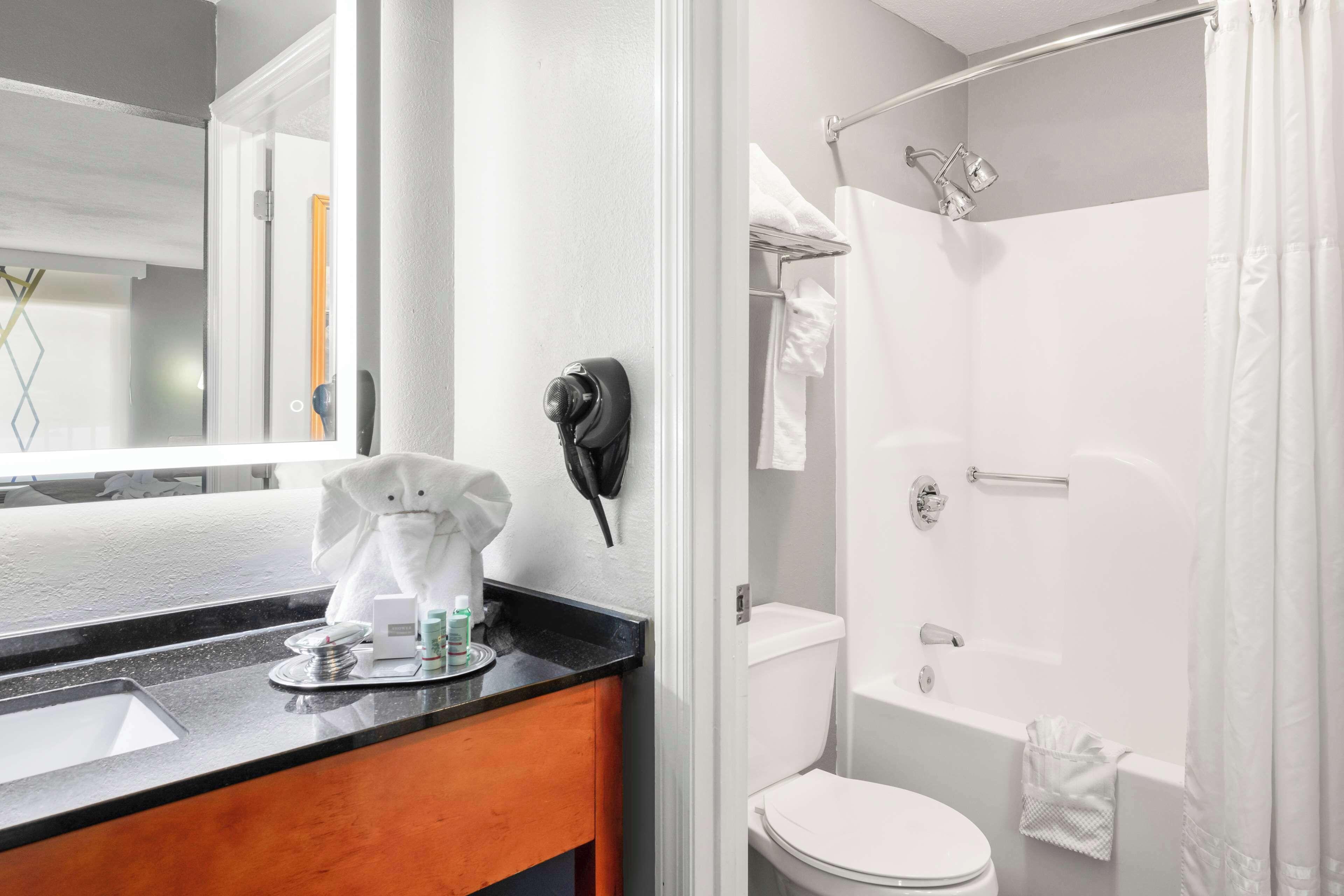 Chambre Lit King-Size - Étage Supérieur - Non-Fumeurs