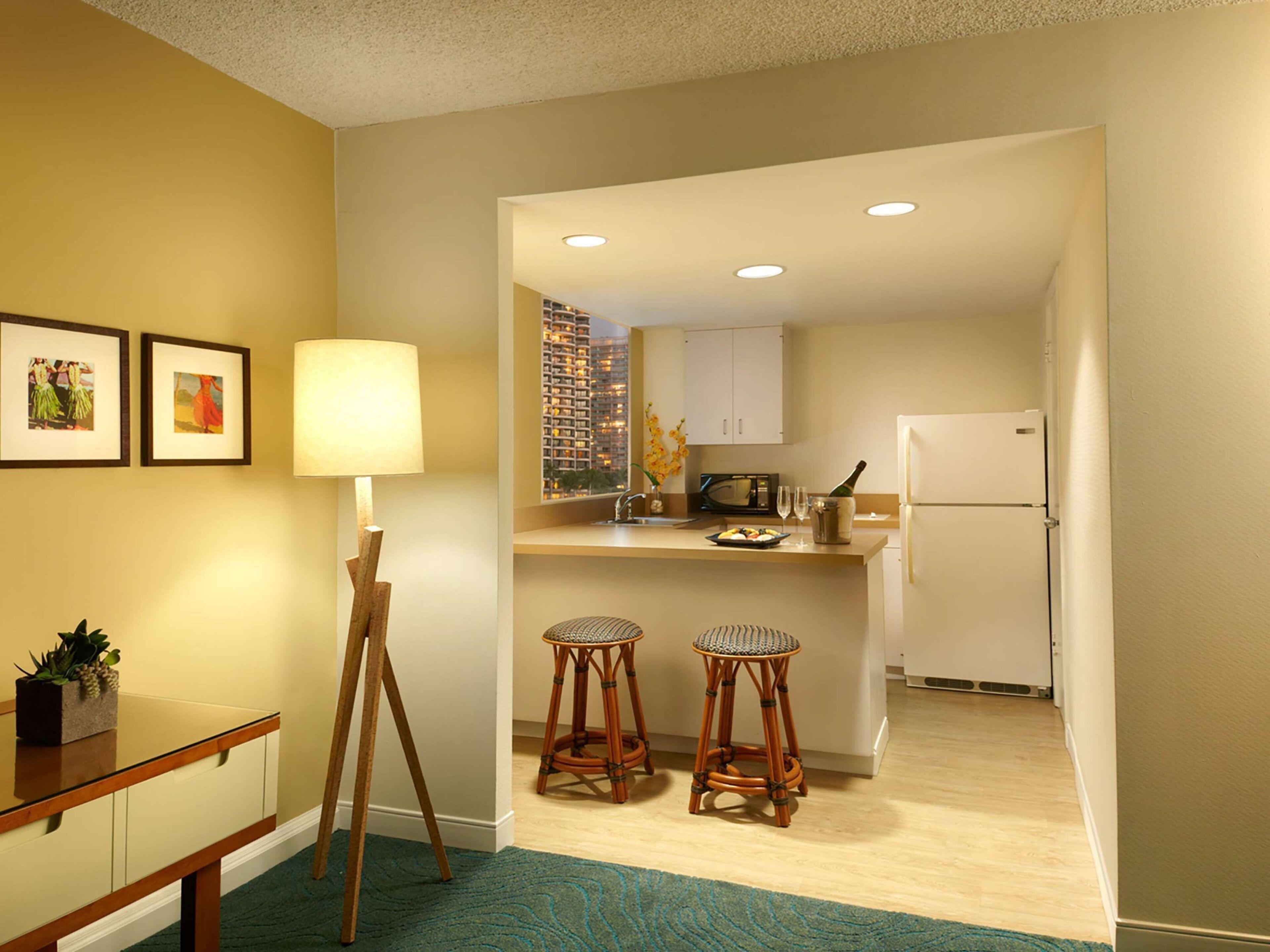 Junior Suite King Bed Sofa Bed Kitchenette