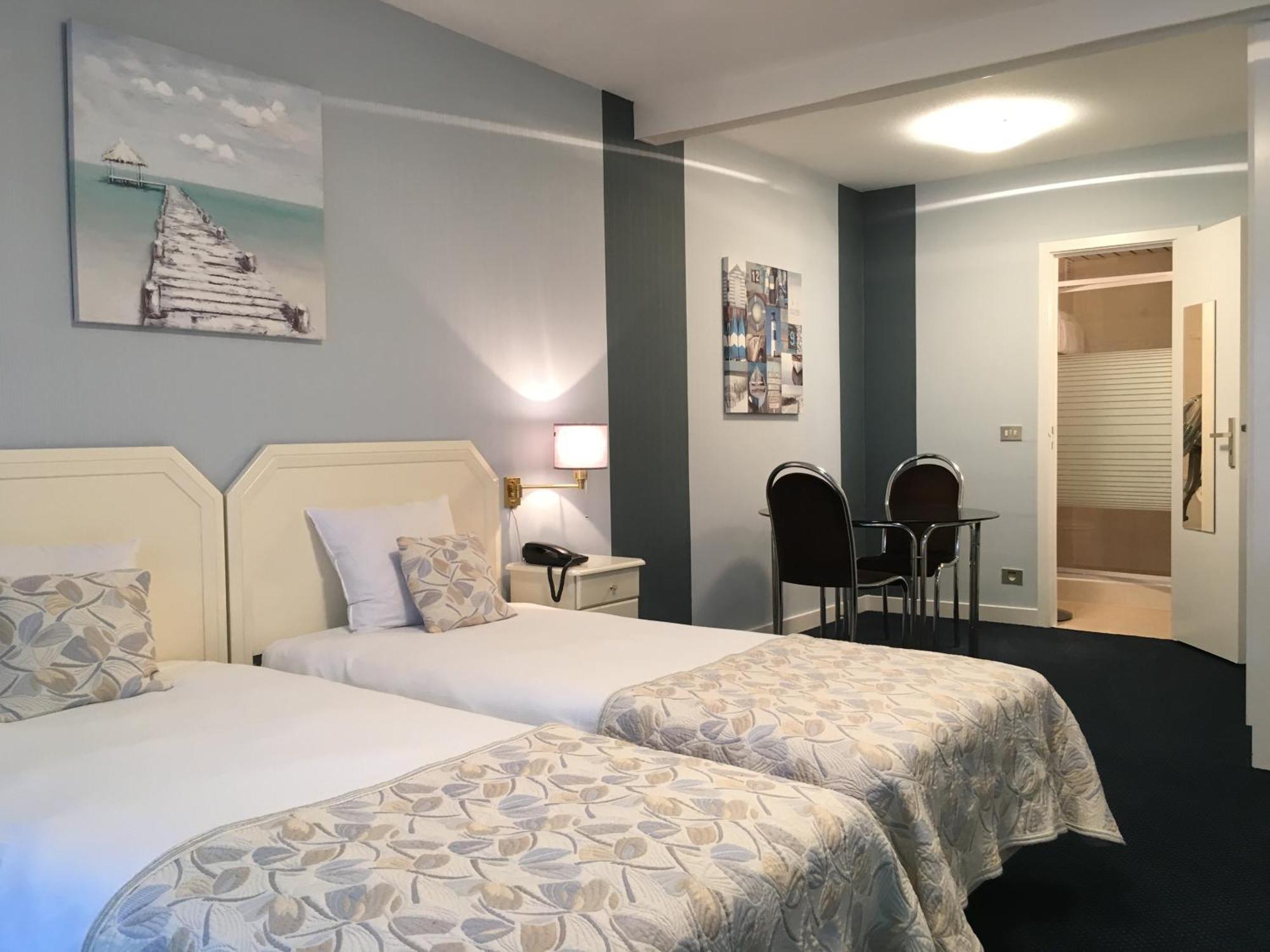 Classic Twin Room