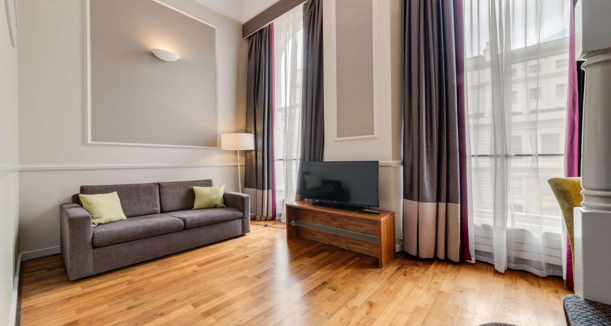 Executive Suite Split Level