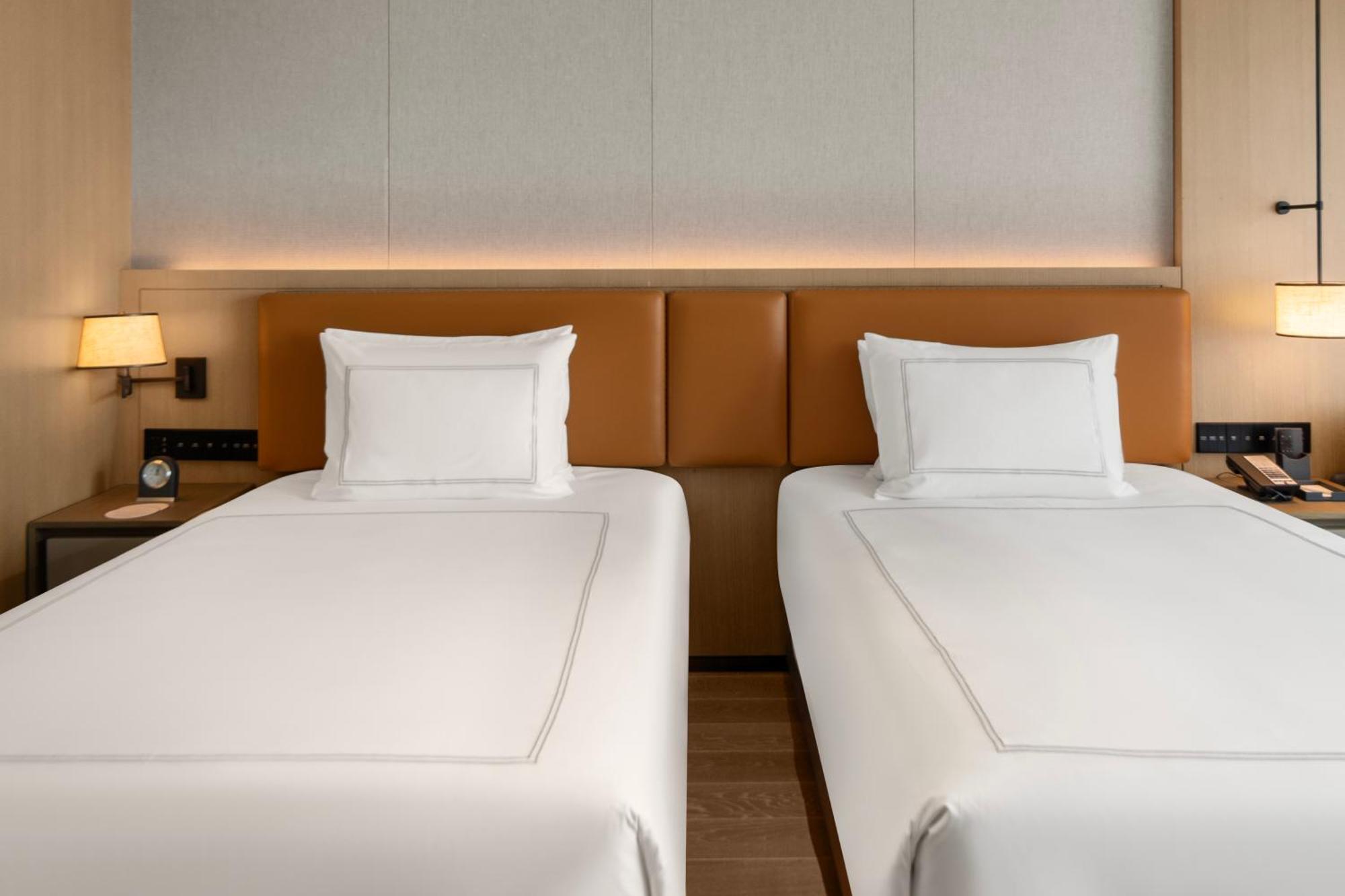Premier Twin Room