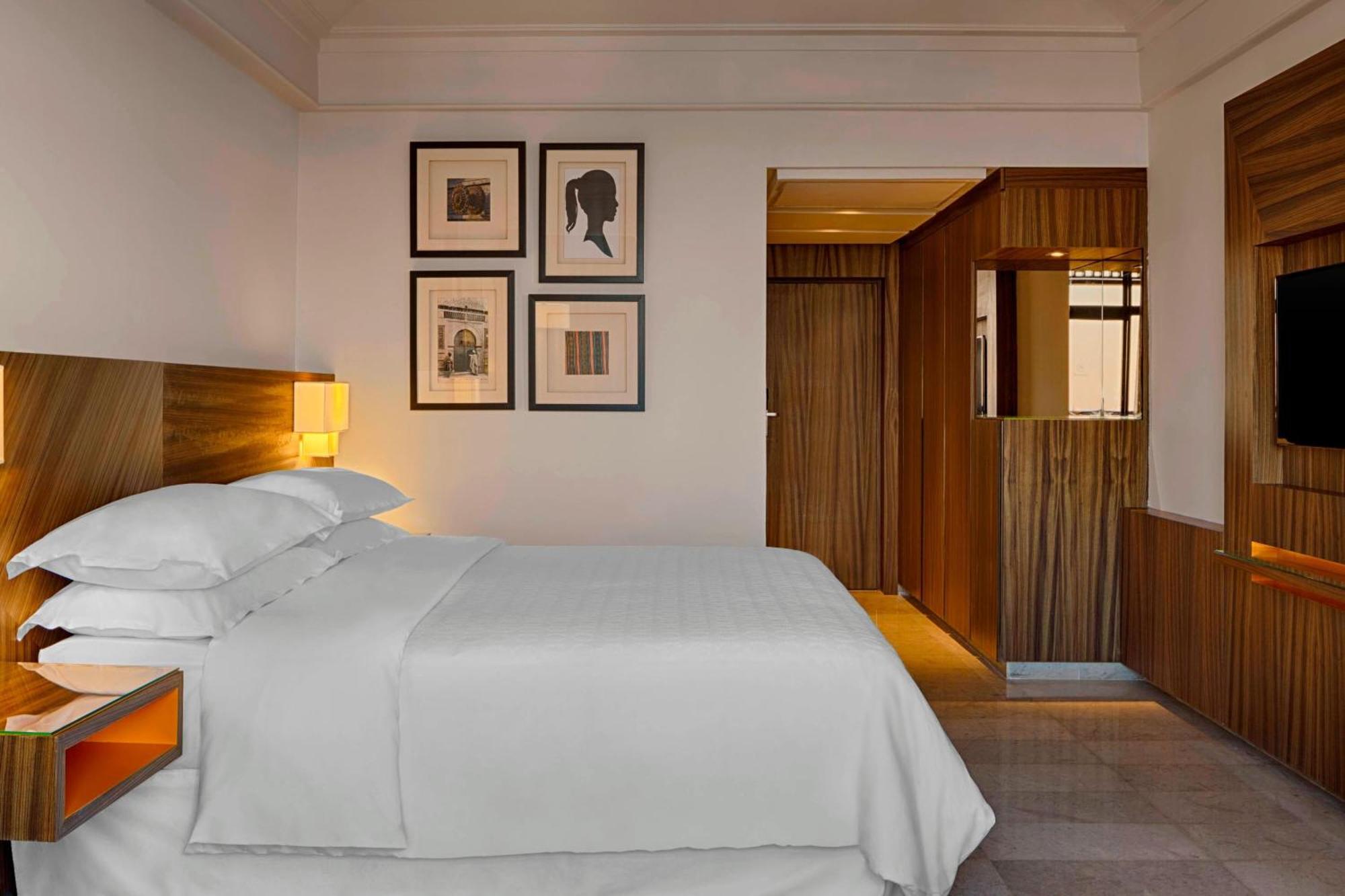 Guest Room 1 King