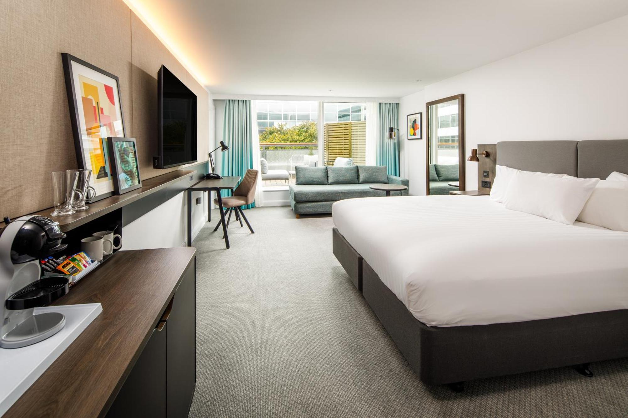 Premium Super King Room with Balcony,1706485525:JPEG
