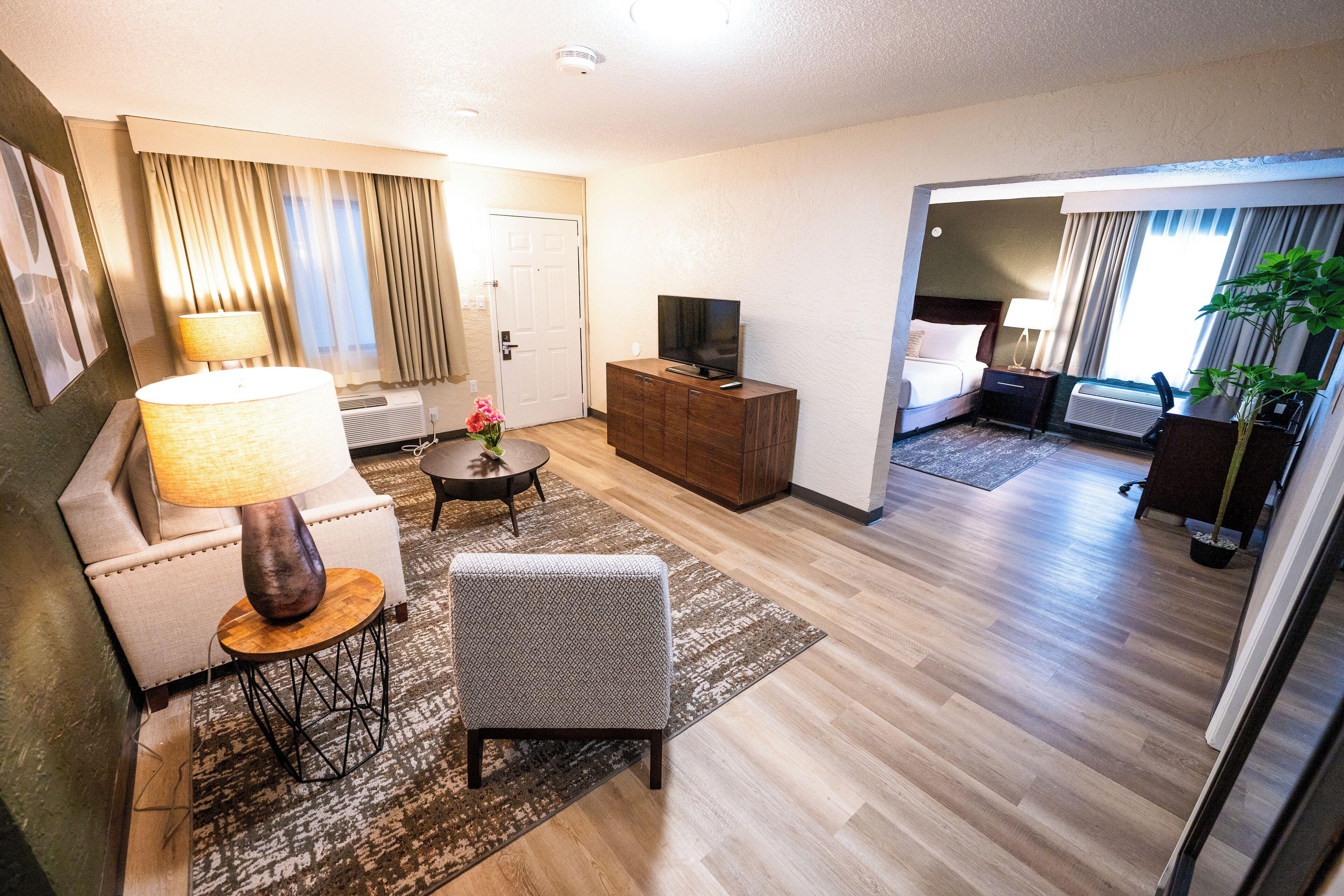 Family King Suite Non-Smoking