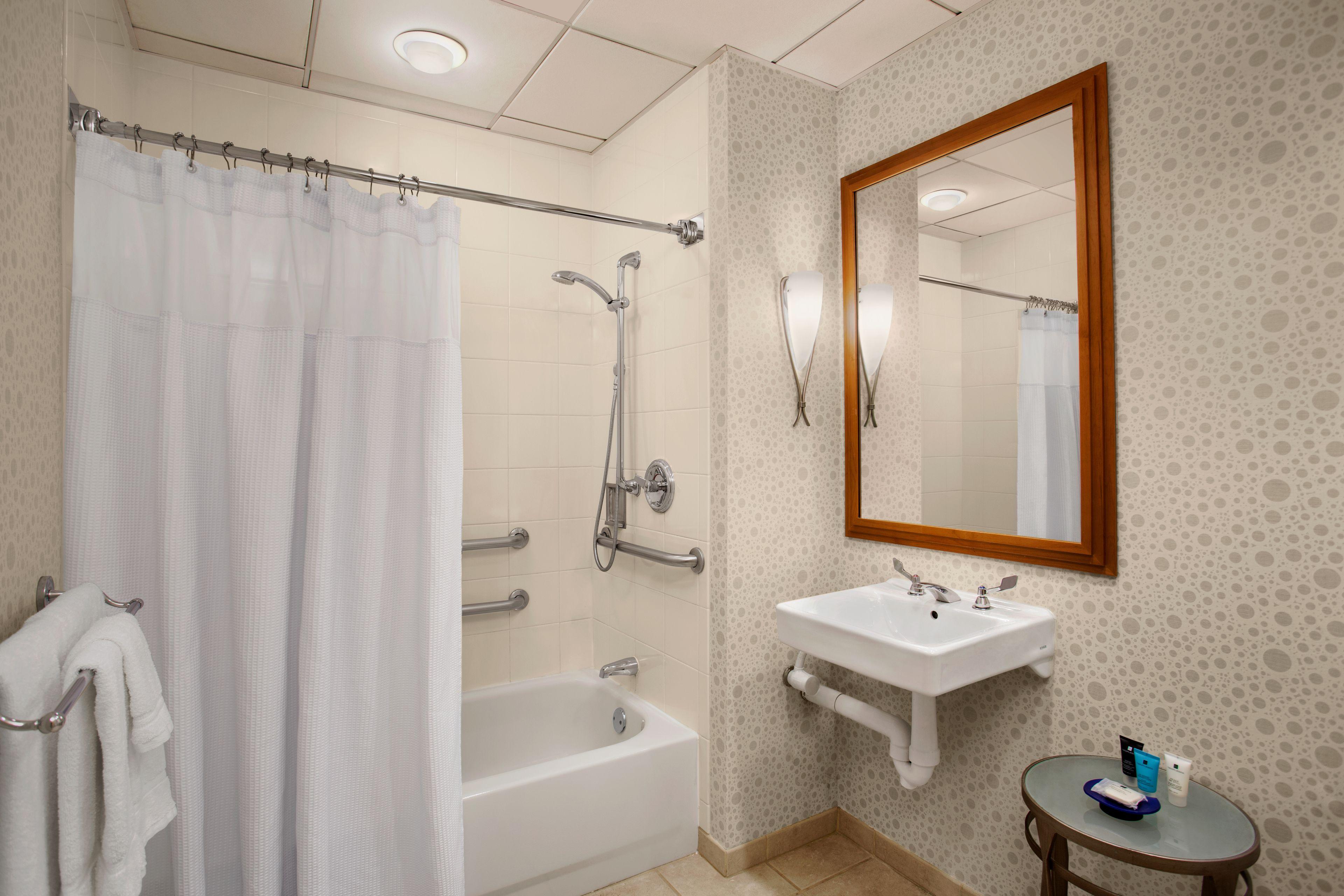 Queen Room Accessible Transfer Shower Non-Smoking