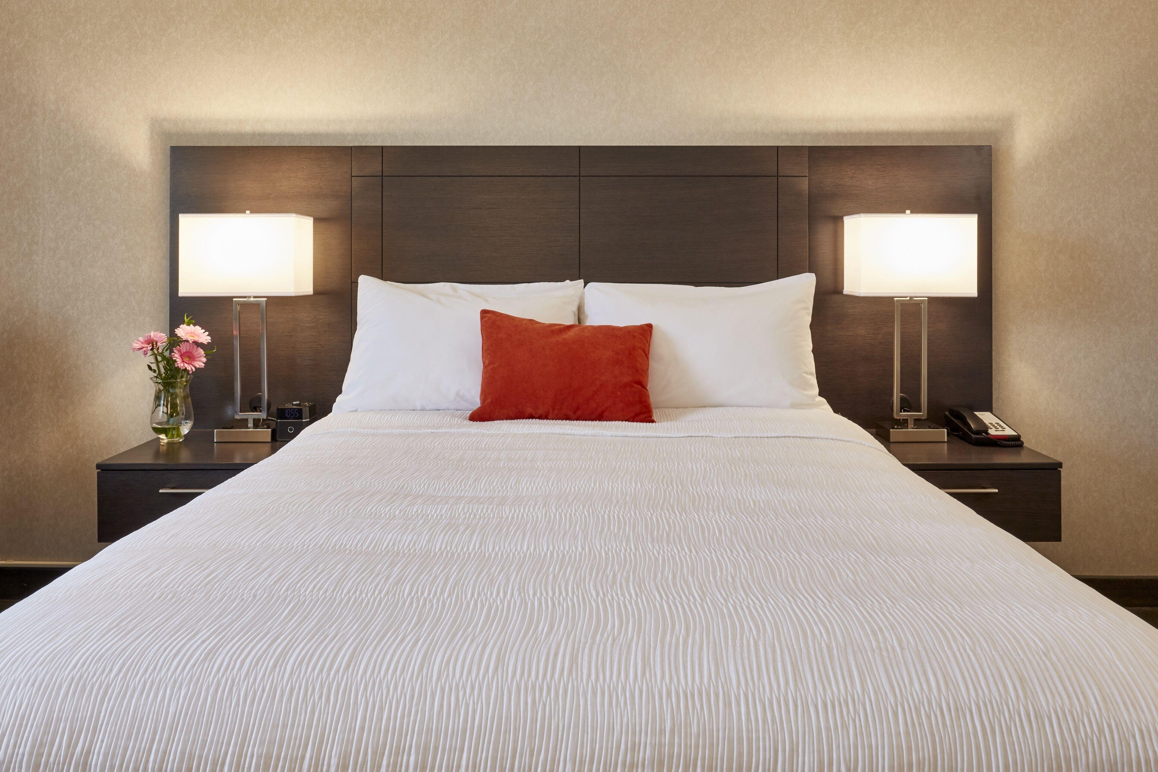 Standard Queen Room