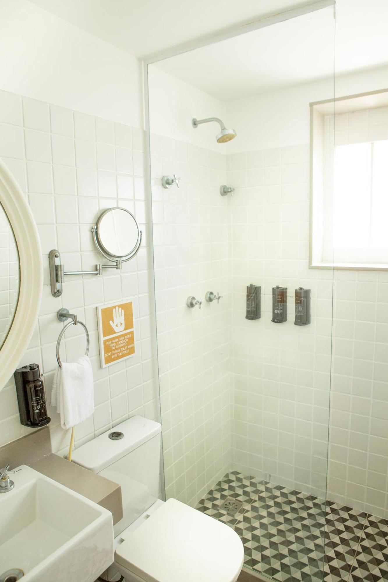 Deluxe Room,1706788531:JPEG