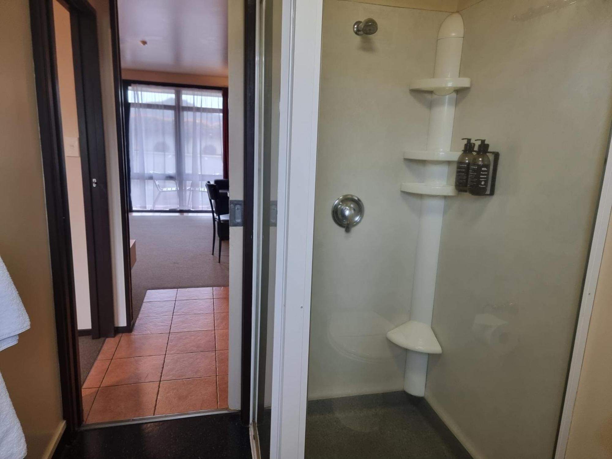 Camera Familiare con Bagno Privato