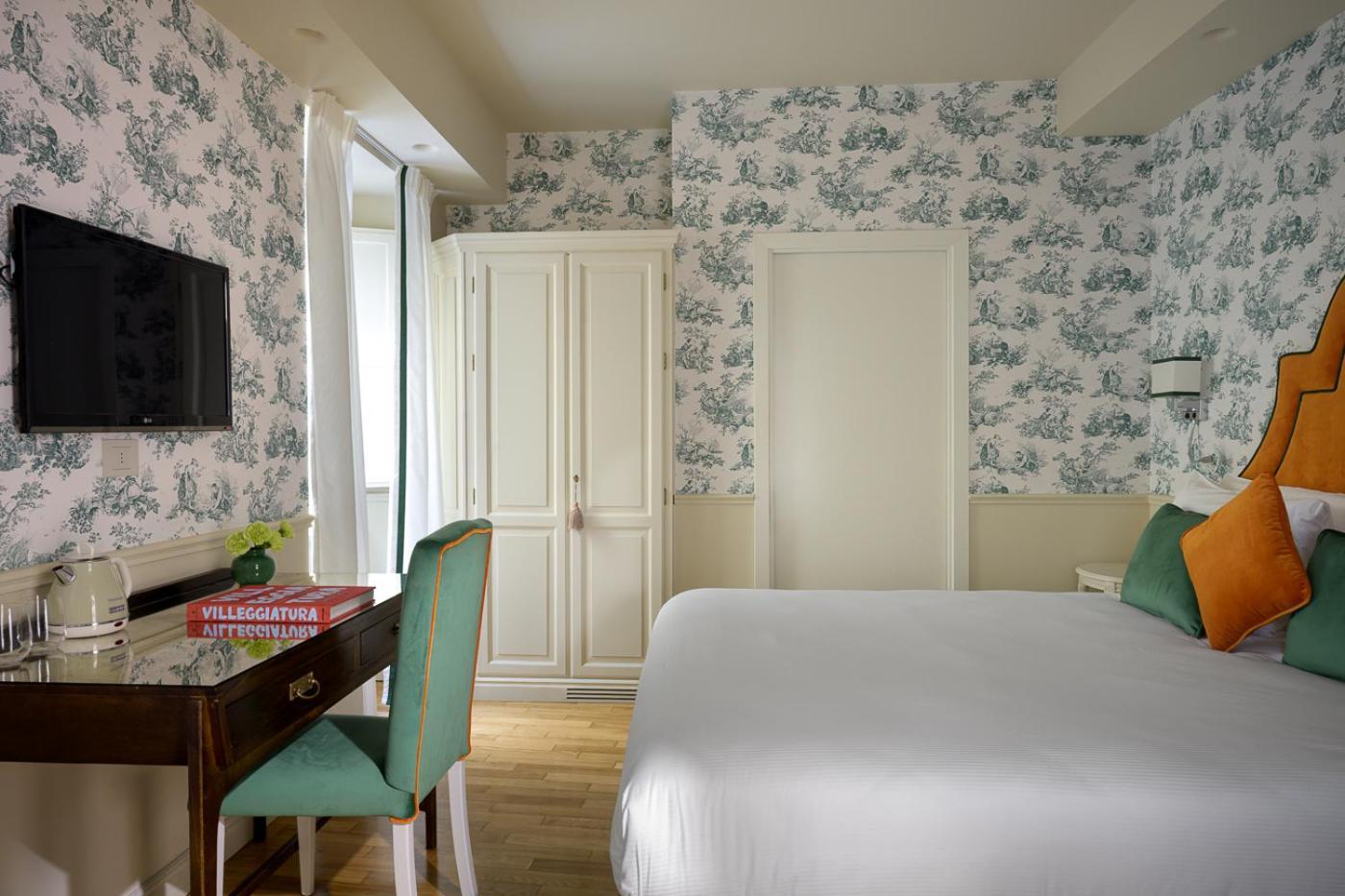 Standard King Room