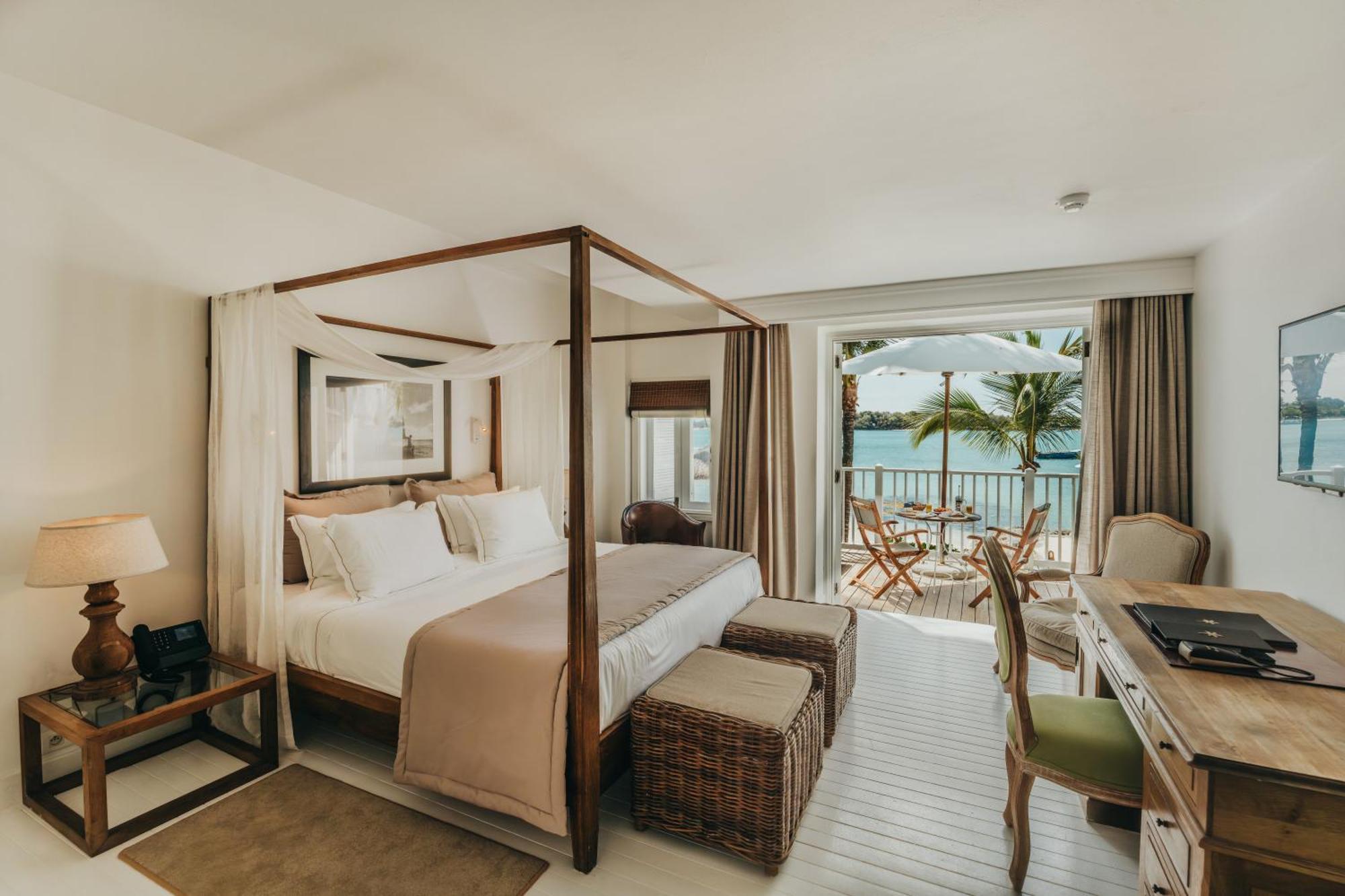 Superior Beachfront Room