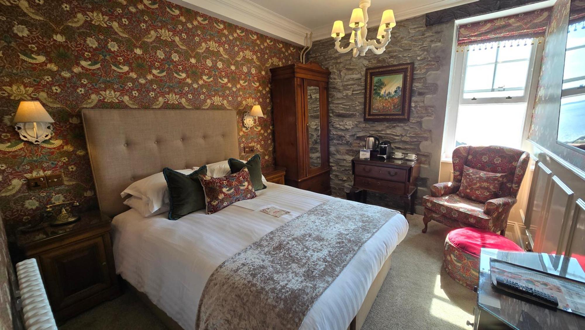 Deluxe Double Room Sea View Not Pet Friendly,1706899200:JPEG