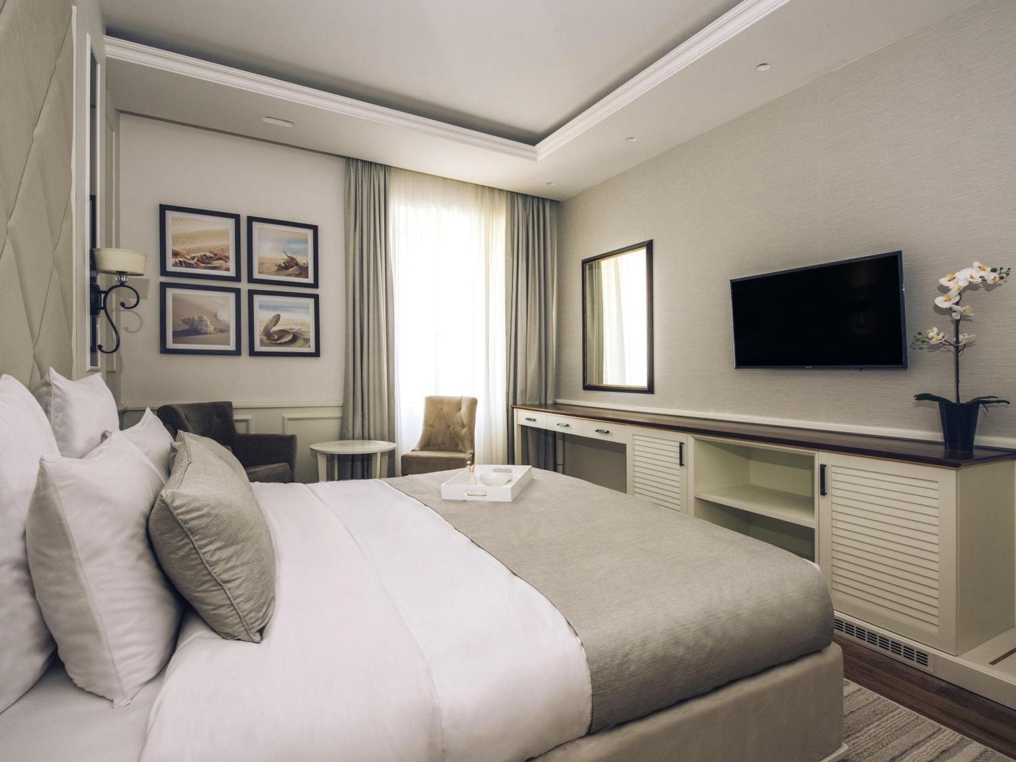 Double Deluxe Room