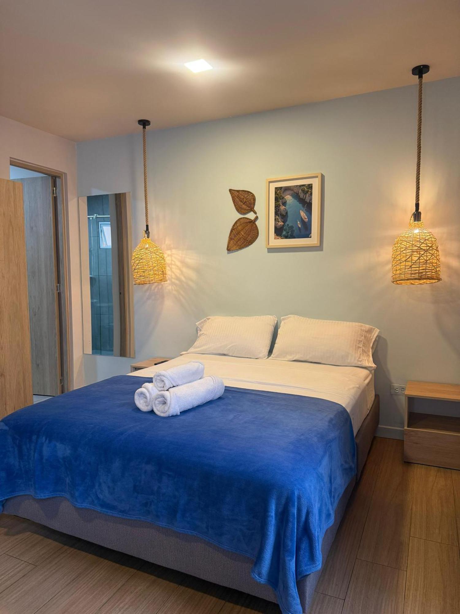 Deluxe Double Room Private Bathroom