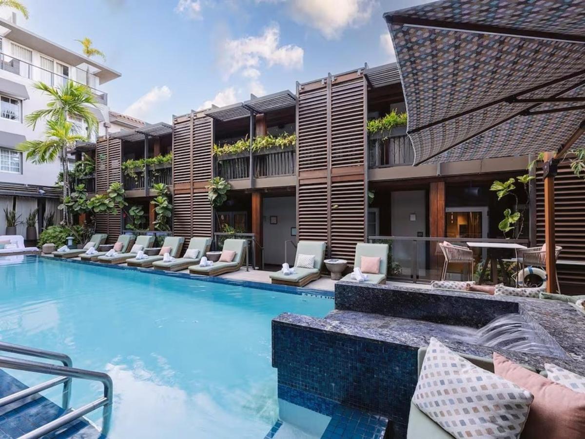 King Room Pool View